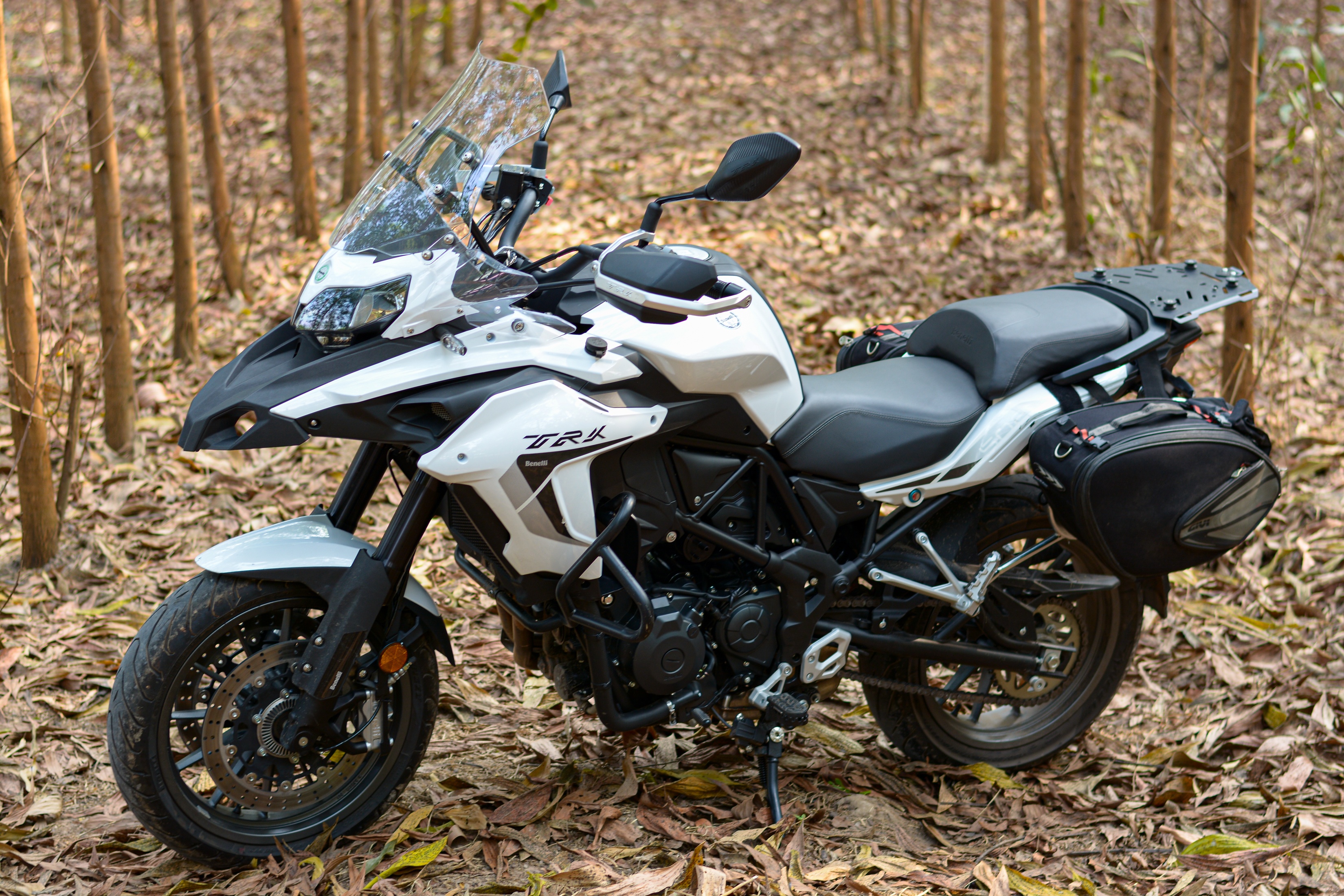 Moto phuot gia duoi 200 trieu chon Honda CB500X hay Benelli TRK502 anh 2