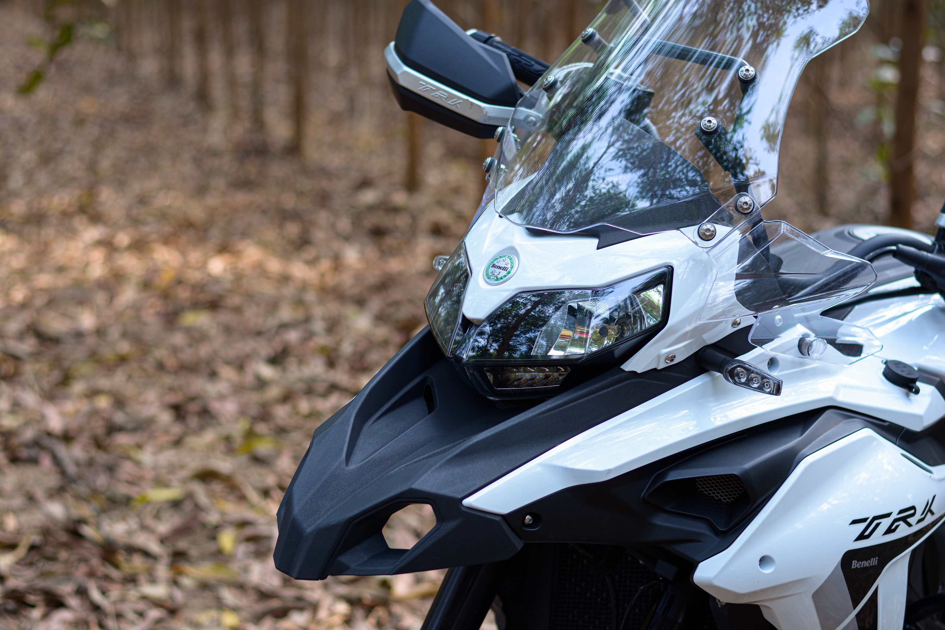 Moto phuot gia duoi 200 trieu chon Honda CB500X hay Benelli TRK502 anh 3