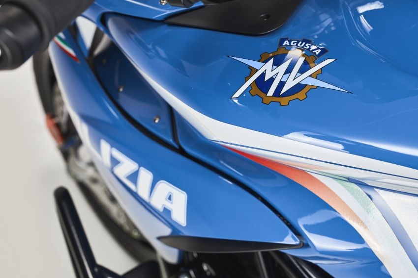Cận cảnh môtô MV Agusta của cảnh sát Italy ảnh 6 Can canh moto MV Agusta cua canh sat Italy anh 6