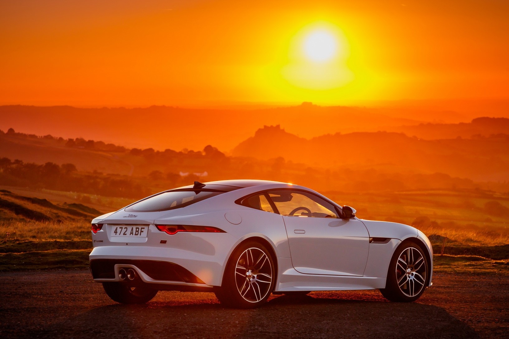 Khoang 2.000 nhan vien Jaguar Land Rover sap bi sa thai anh 2