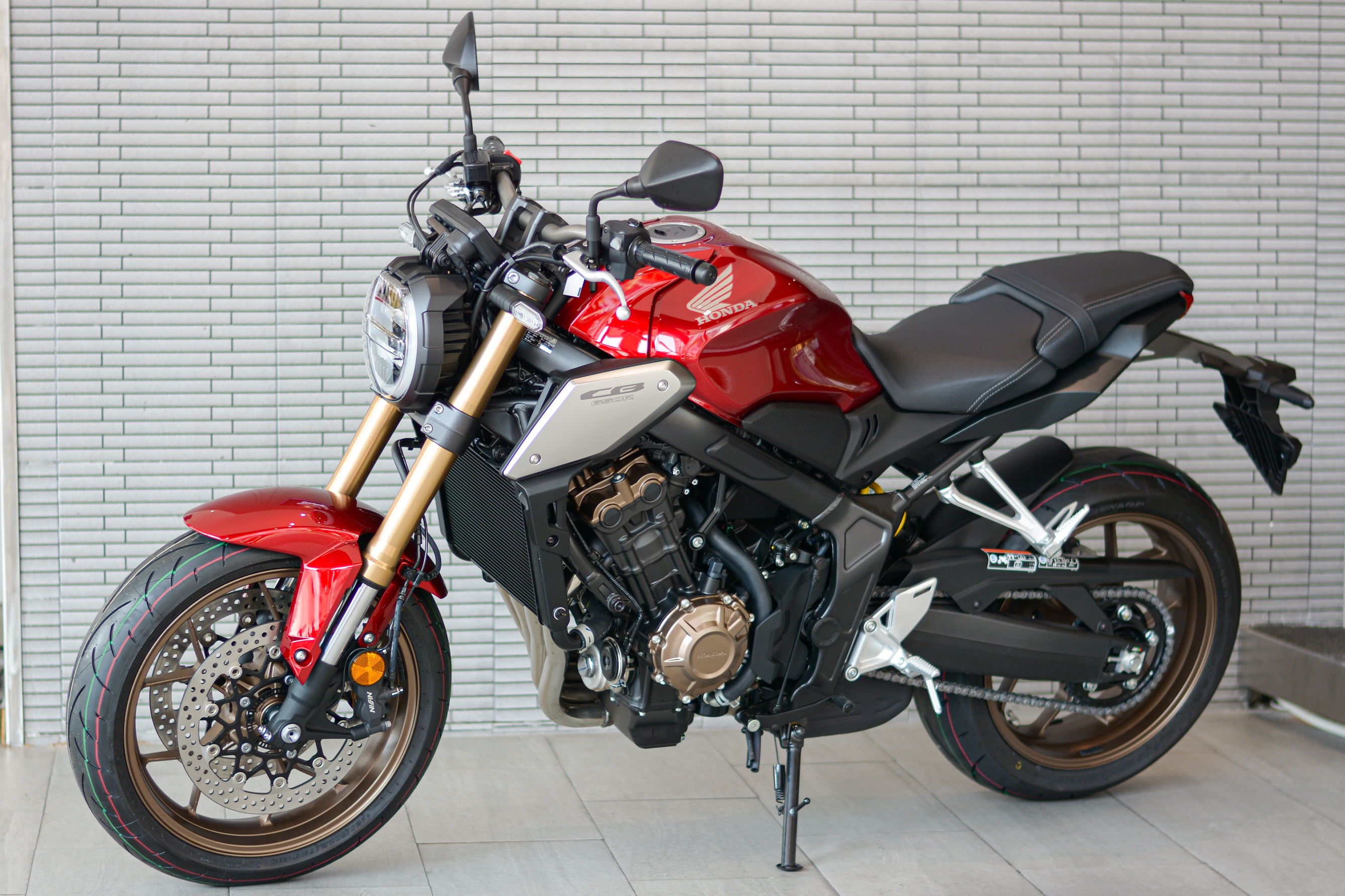 Honda CB650R doi 2021 ve dai ly anh 11