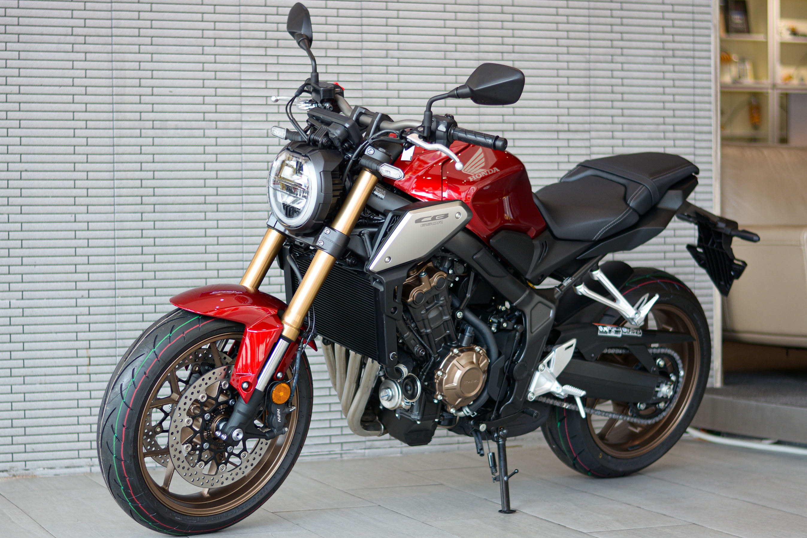 Honda CB650R doi 2021 ve dai ly anh 1