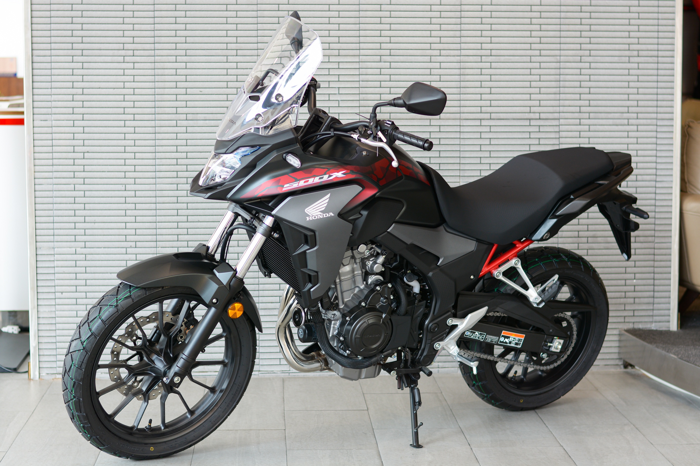 Chi tiet Honda CB500X phien ban moi tai Viet Nam anh 1