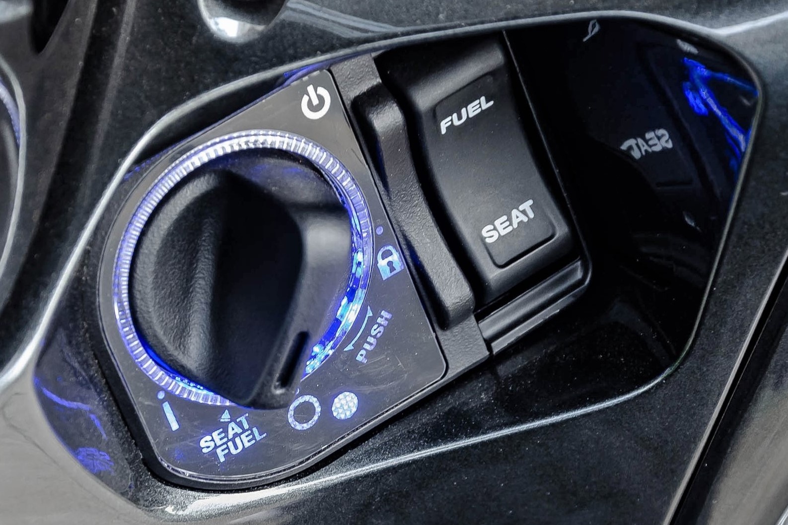 Nhung tinh nang it nguoi biet cua smartkey tren xe may hinh anh