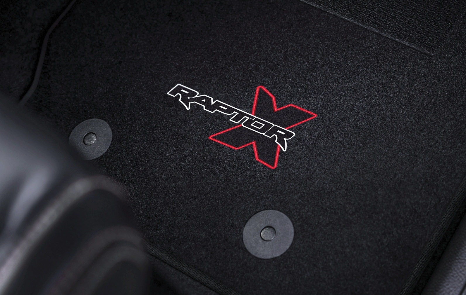 Ford Ranger Raptor X Special Edition được ra mắt tại Malaysia ảnh 3 Ford Ranger Raptor X Special Edition duoc ra mat tai Malaysia anh 3