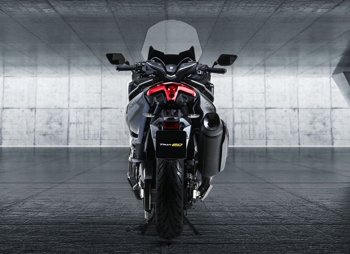 Xe ga Yamaha TMAX co them ban dac biet anh 7