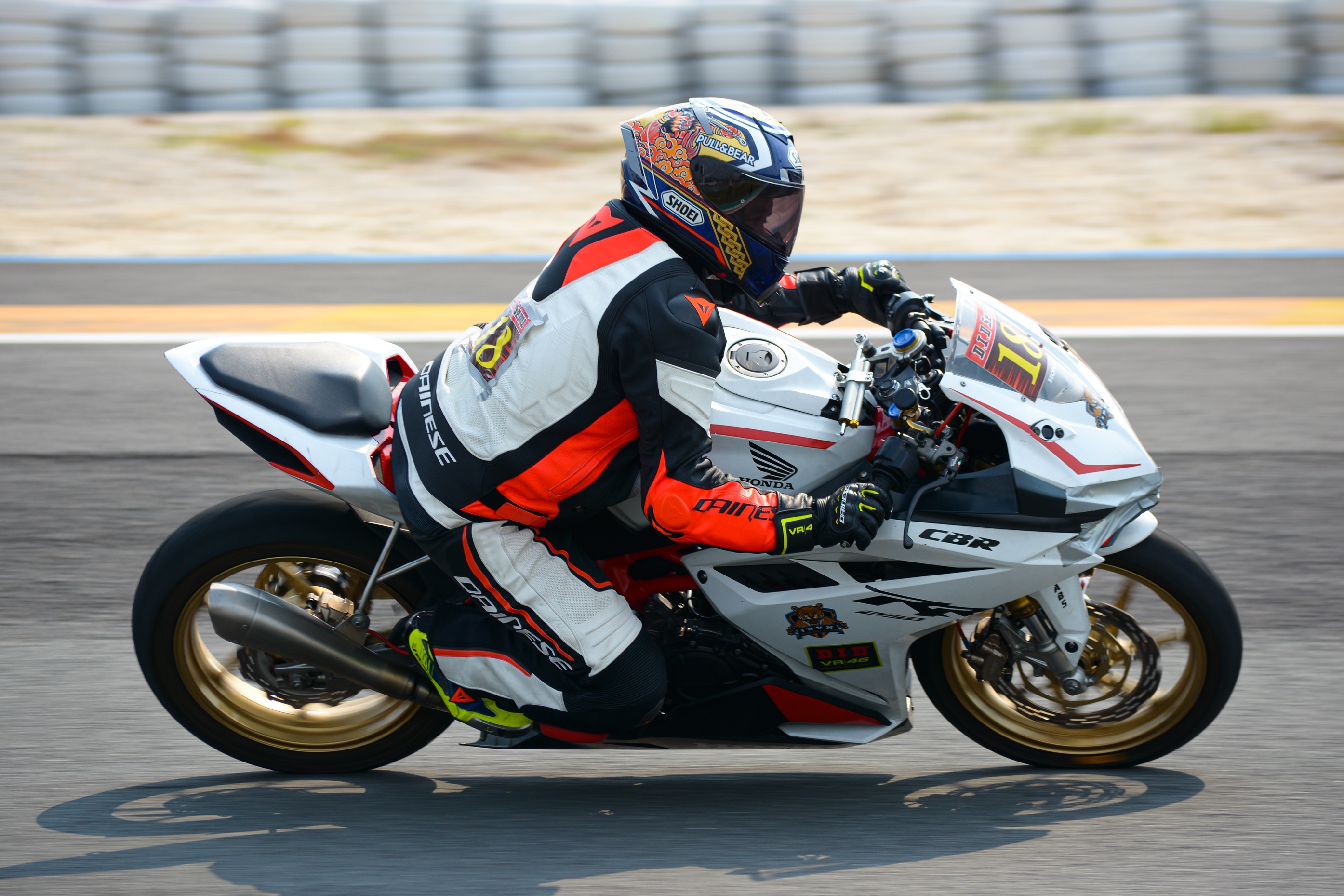 Giai dua moto phan khoi lon dau tien duoc to chuc tai Viet Nam anh 6