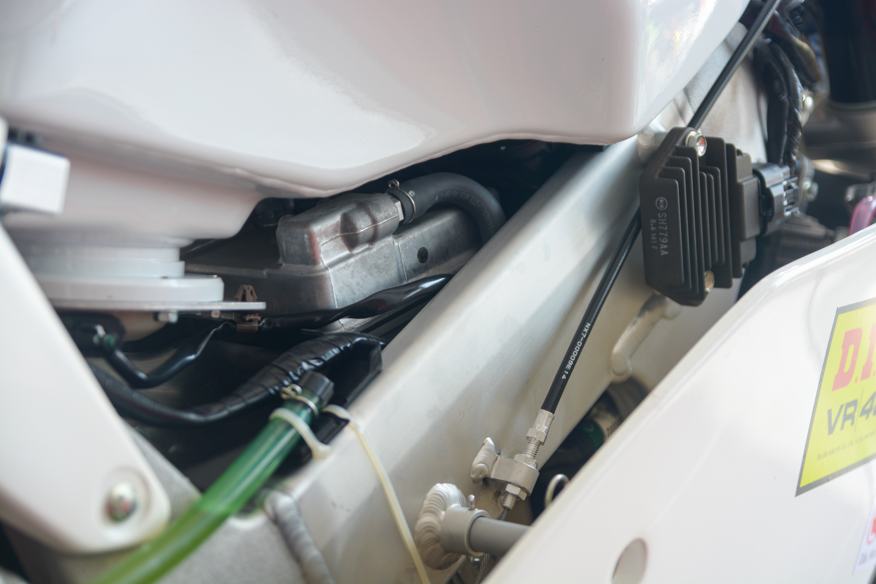 Can canh xe dua Honda NSF250R tai Viet Nam anh 12