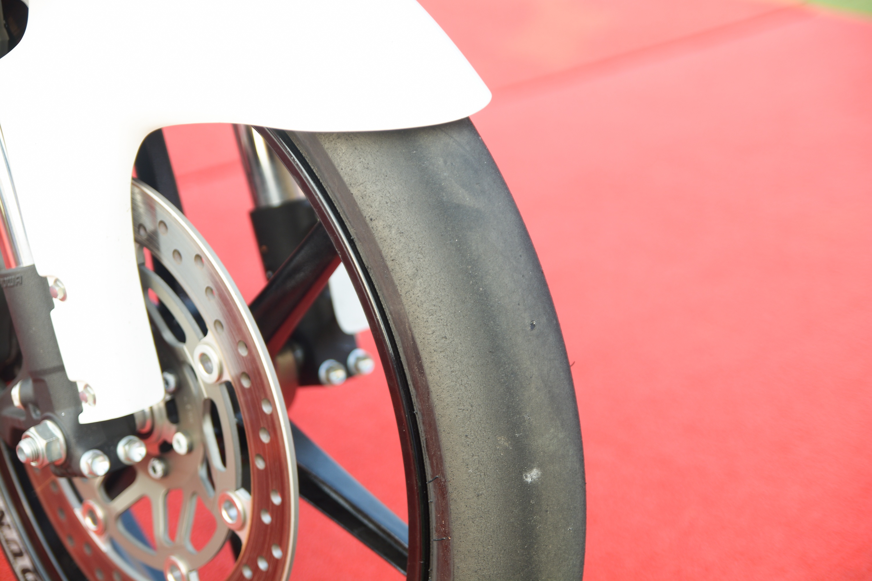 Can canh xe dua Honda NSF250R tai Viet Nam anh 4