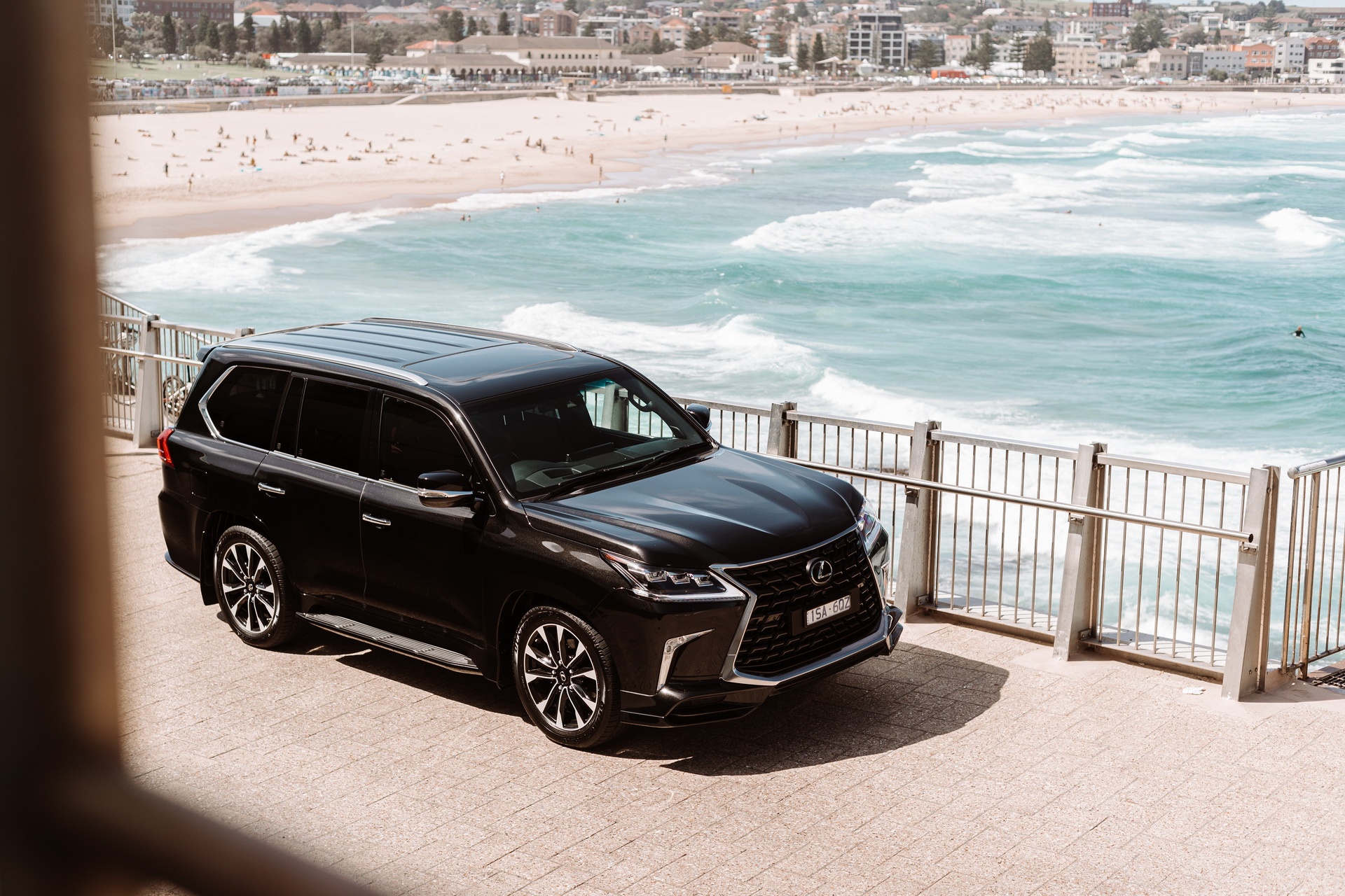 Chi tiet Lexus LX 570 S 2021 tai Australia anh 1