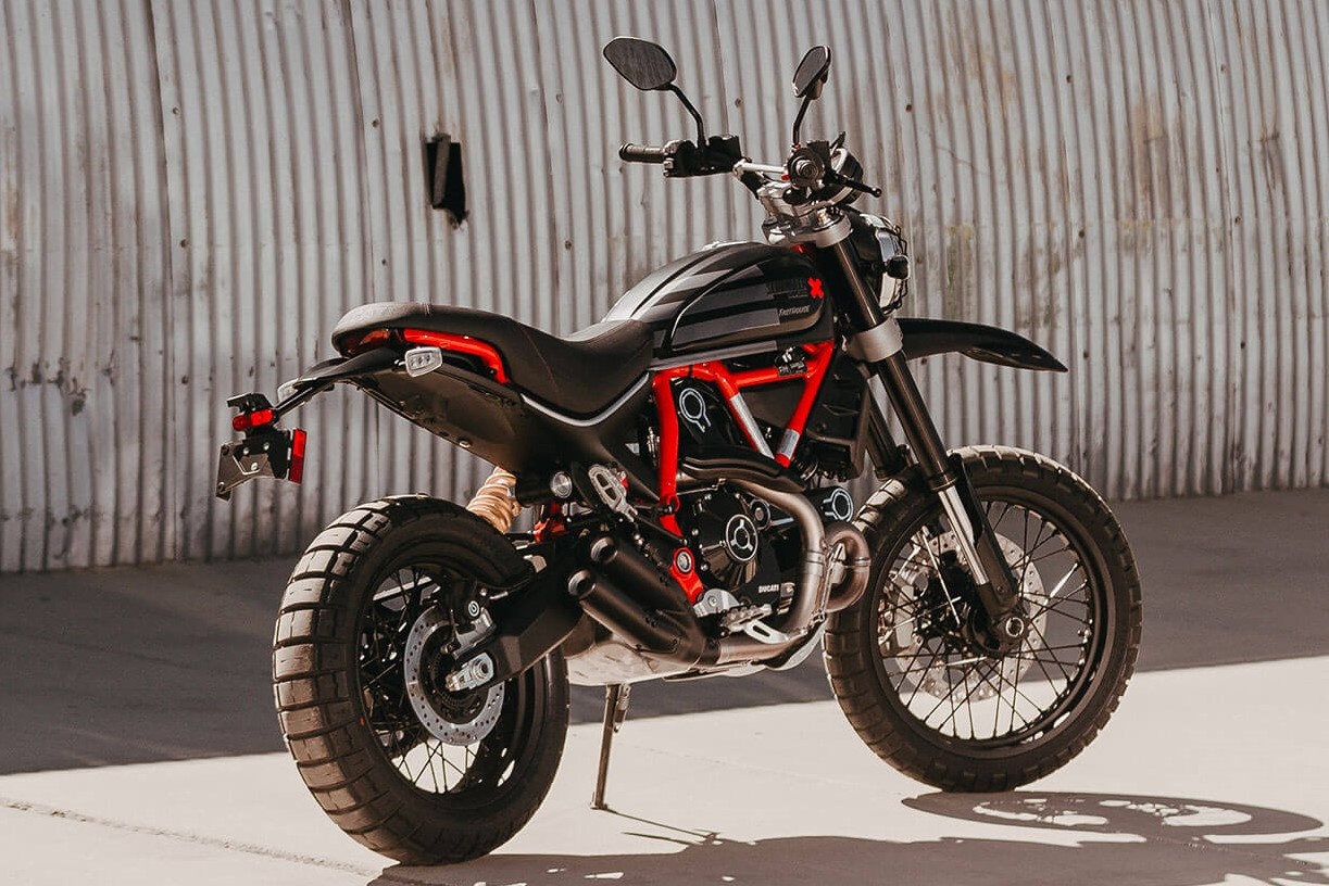 Ducati Scrambler Desert Sled Fasthouse duoc ra mat hinh anh