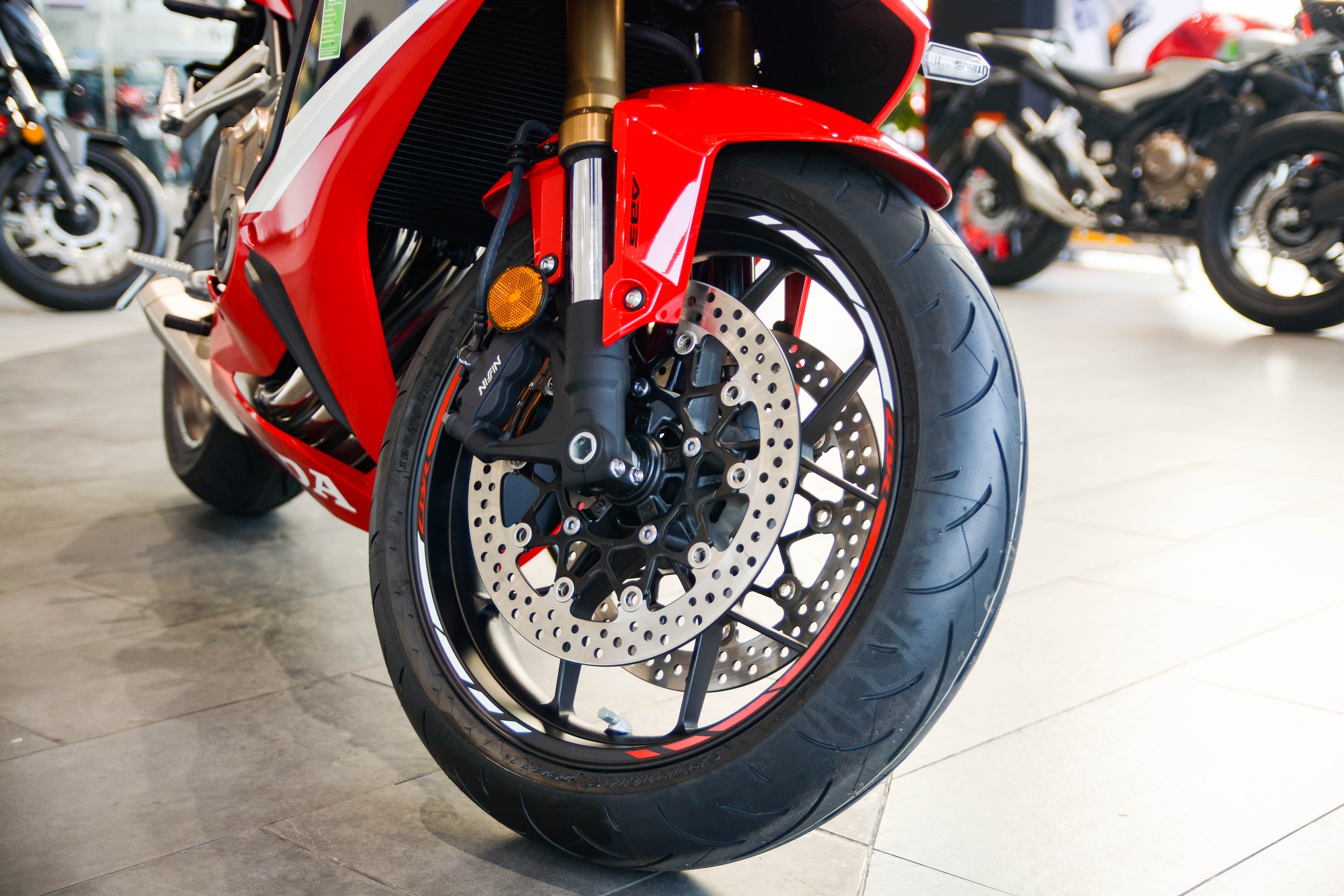 Honda CBR650R mới về đại lý ảnh 3 Honda CBR650R moi ve dai ly anh 3