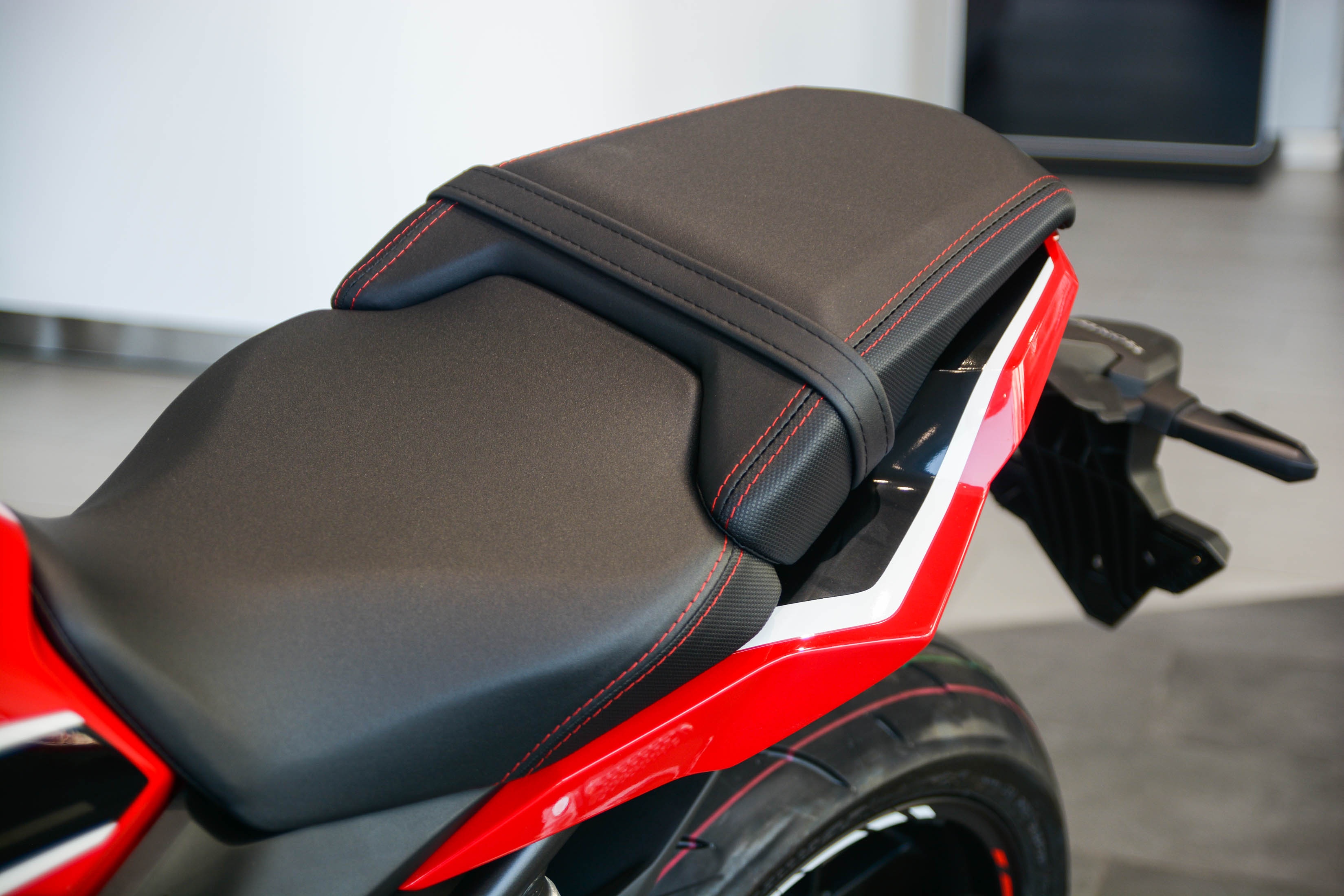 Honda CBR650R mới về đại lý ảnh 6 Honda CBR650R moi ve dai ly anh 6