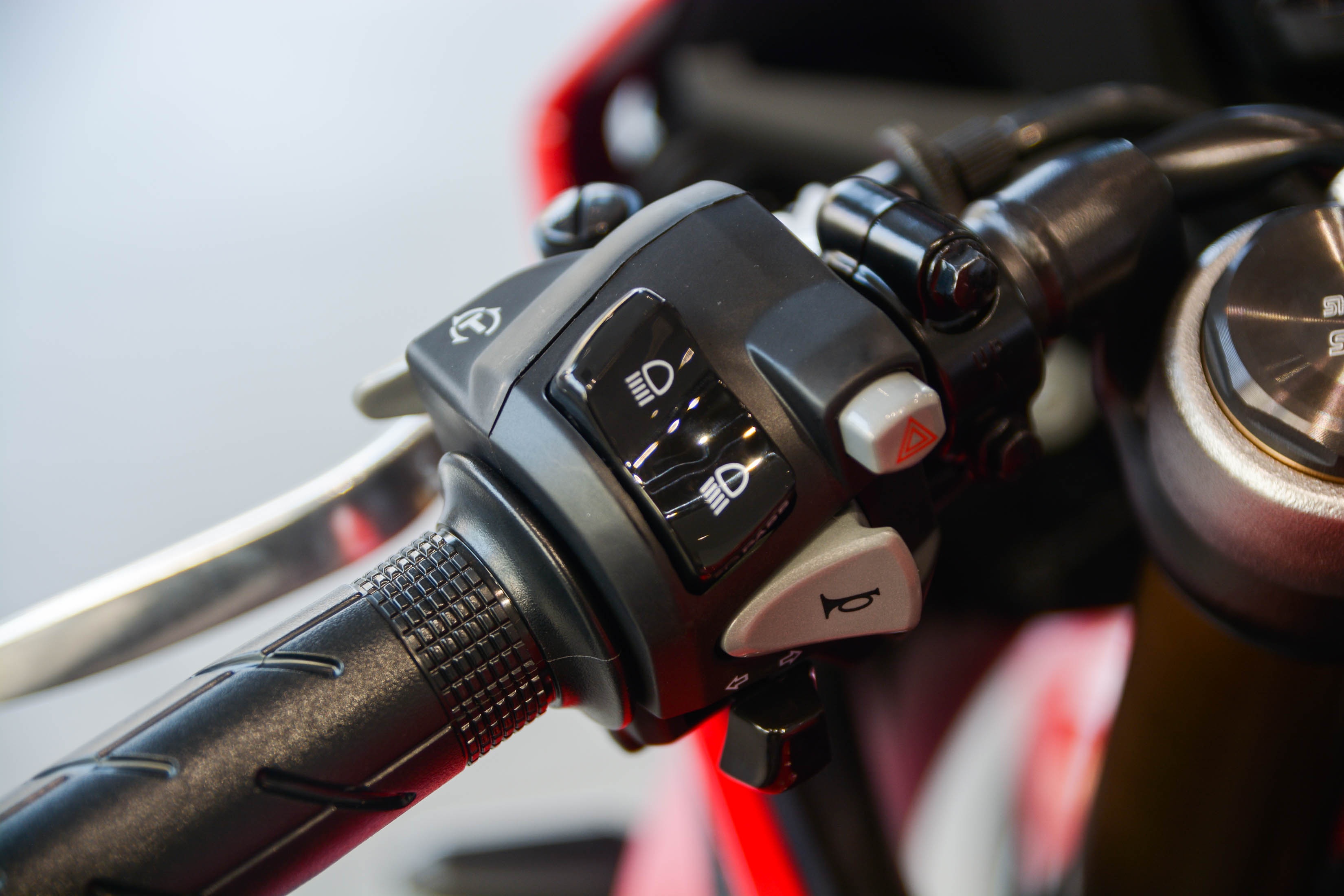 Honda CBR650R mới về đại lý ảnh 5 Honda CBR650R moi ve dai ly anh 5