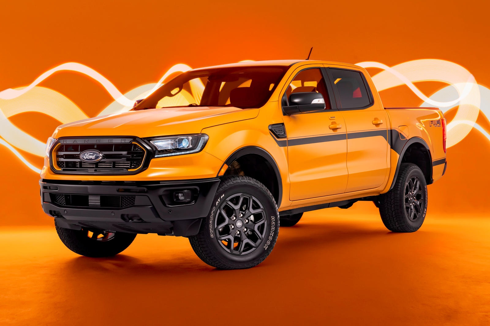 Ford Ranger 2022 phien ban mau cam la mat hinh anh