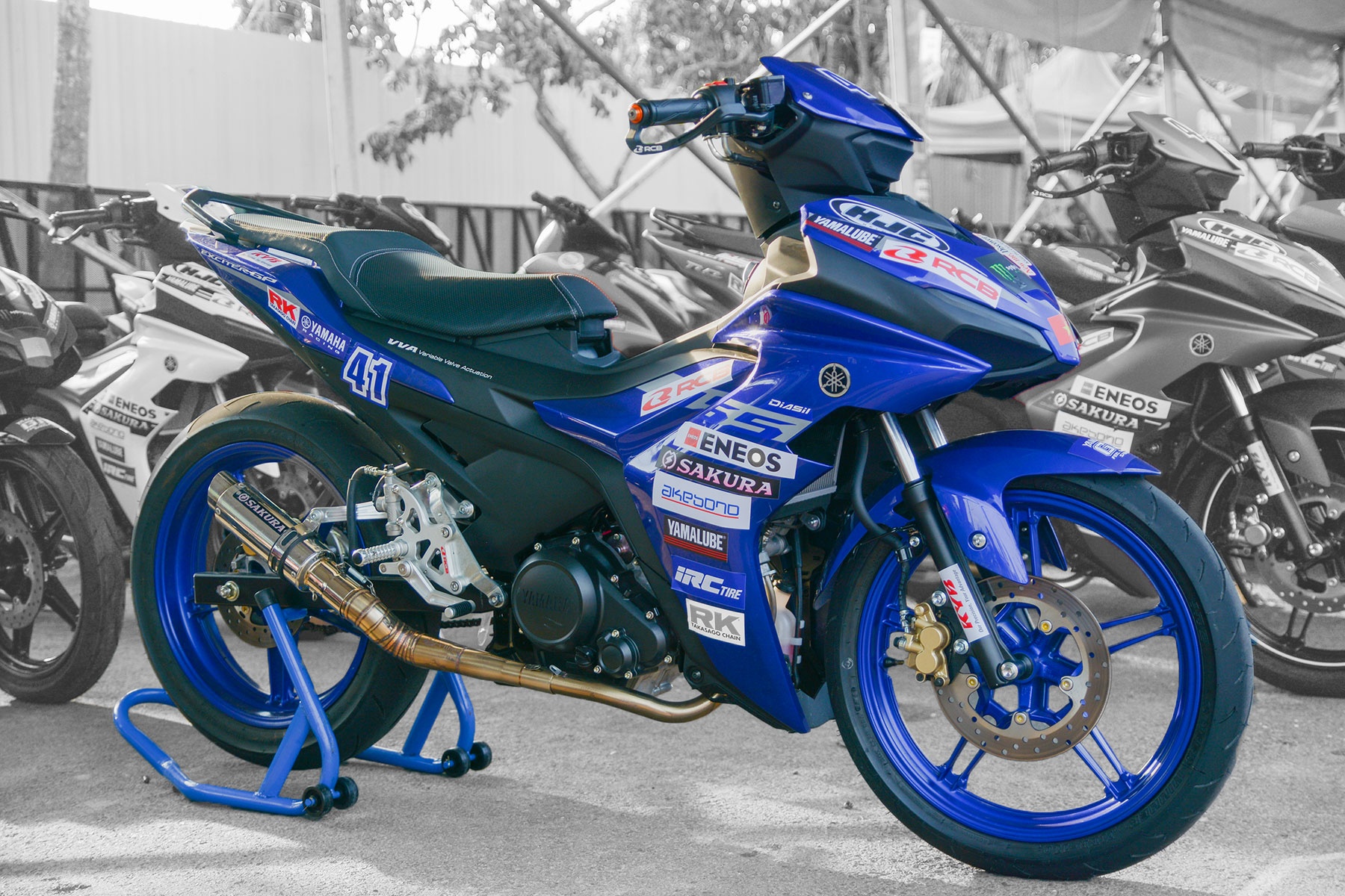 Chi tiet Yamaha Exciter 155 phien ban xe dua dau tien tai Viet Nam hinh anh