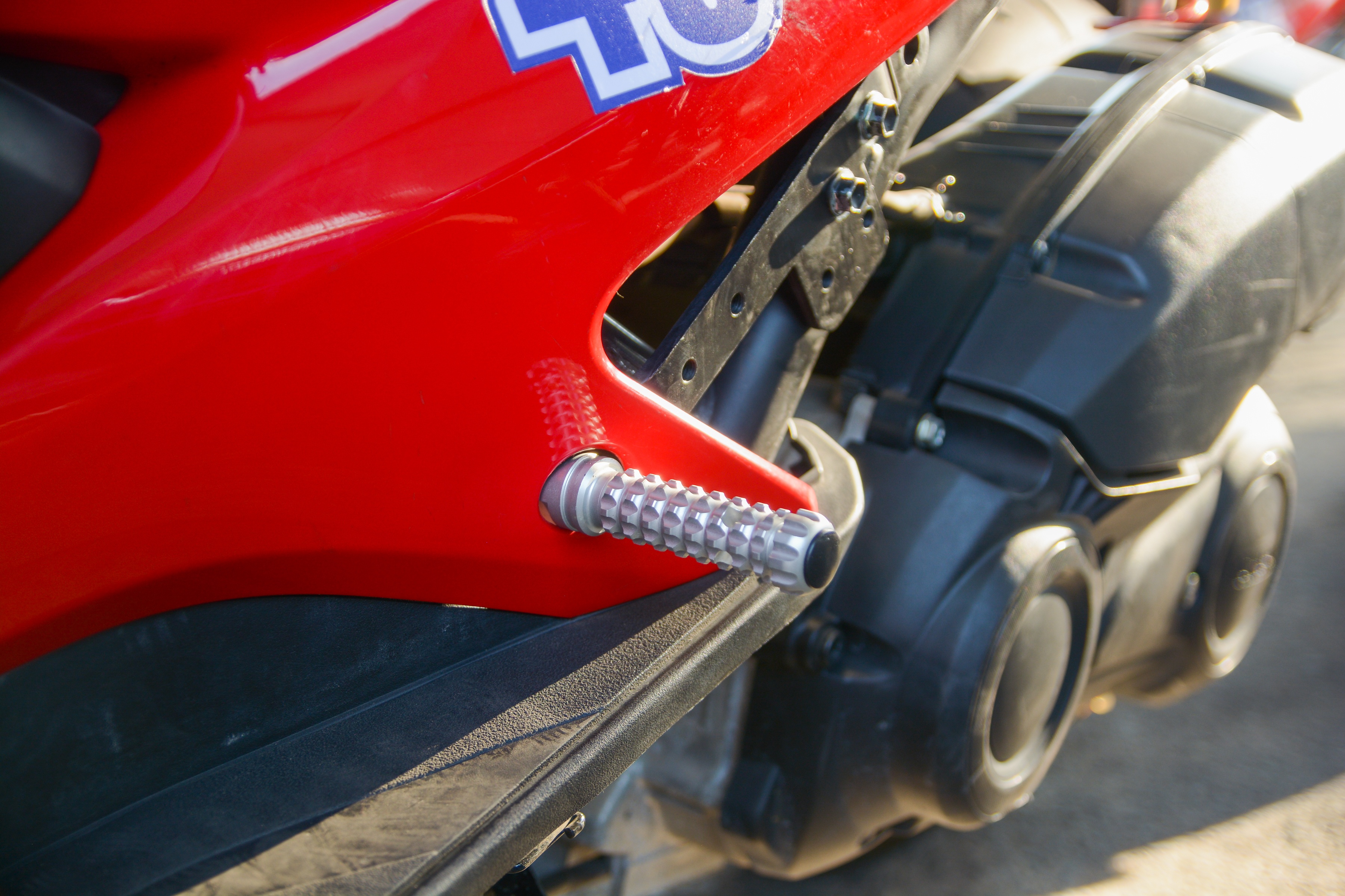 Trải nghiệm Yamaha NVX phiên bản xe đua tại Việt Nam ảnh 7 Trai nghiem Yamaha NVX phien ban xe dua tai Viet Nam anh 7