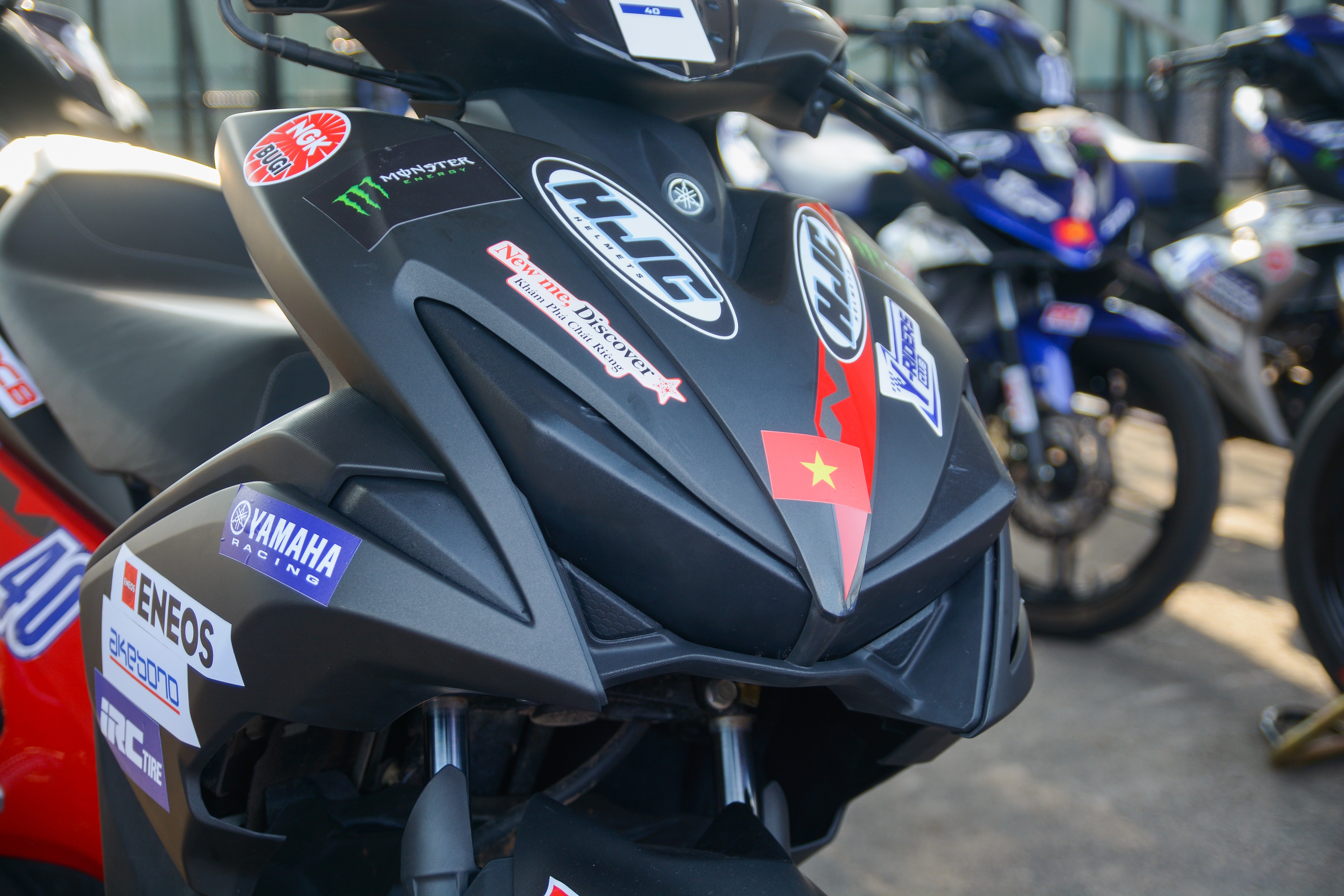 Trải nghiệm Yamaha NVX phiên bản xe đua tại Việt Nam ảnh 4 Trai nghiem Yamaha NVX phien ban xe dua tai Viet Nam anh 4