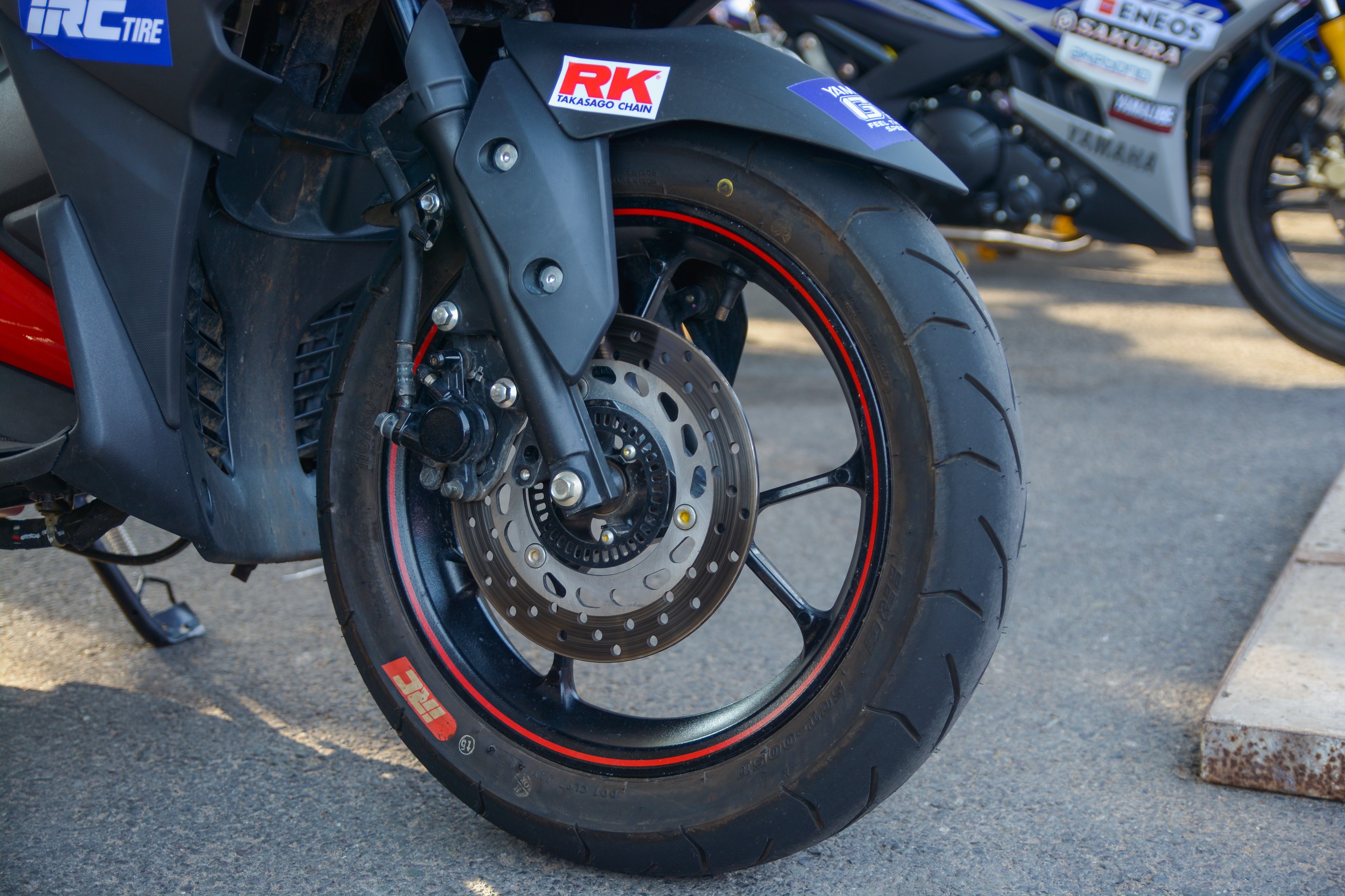 Trải nghiệm Yamaha NVX phiên bản xe đua tại Việt Nam ảnh 3 Trai nghiem Yamaha NVX phien ban xe dua tai Viet Nam anh 3