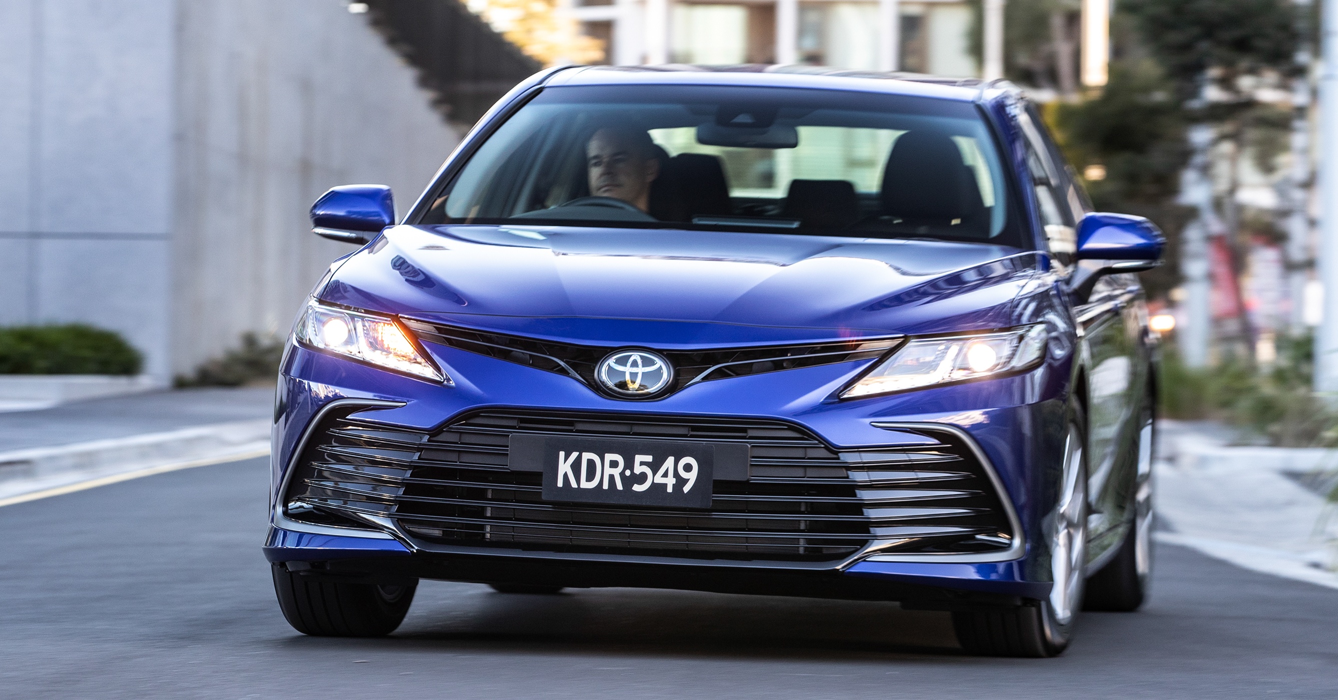 Toyota Camry 2021 ra mat tai Australia anh 2