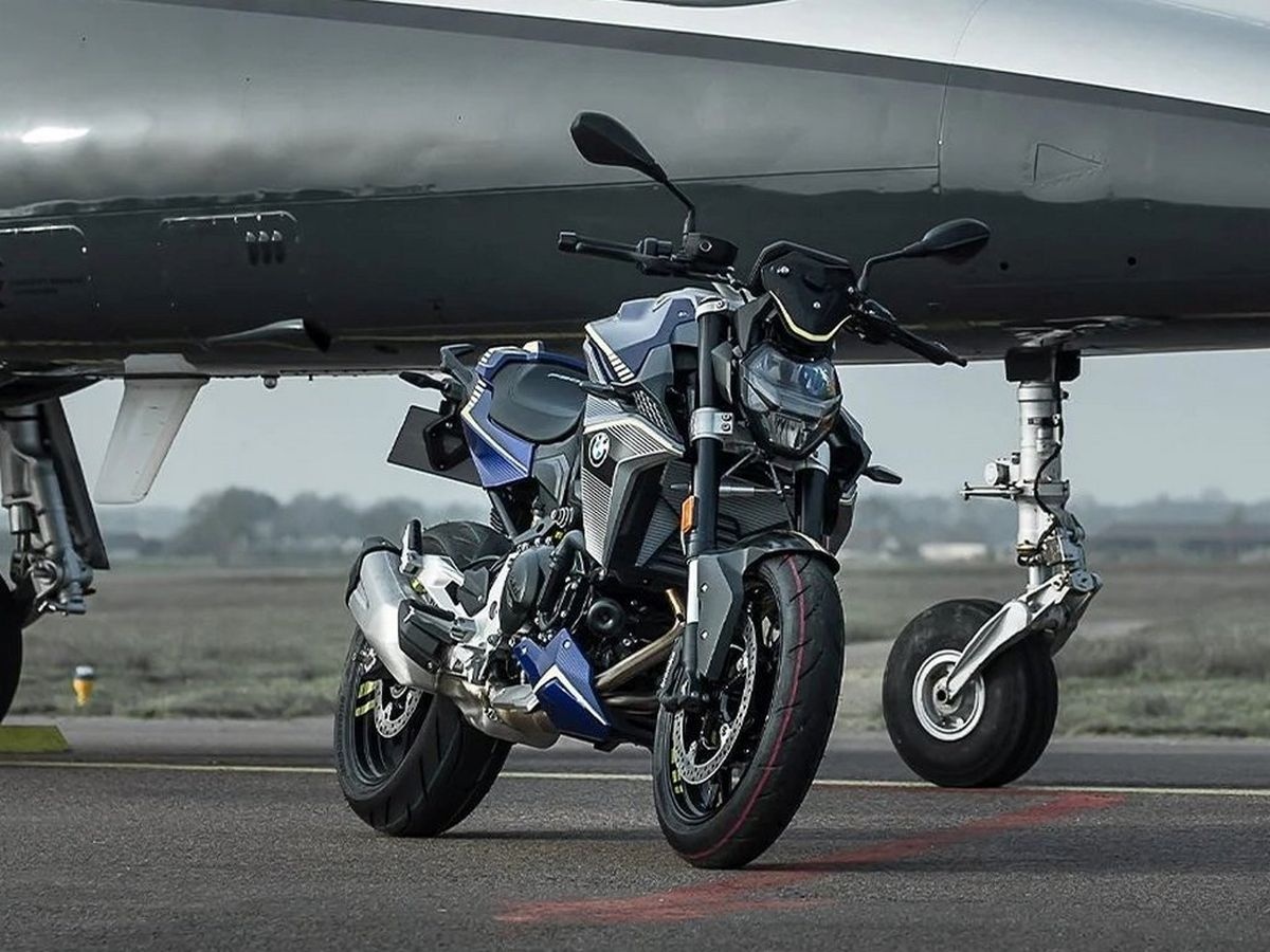 BMW F 900 R Force ra mắt ảnh 2 BMW F 900 R Force ra mat anh 2