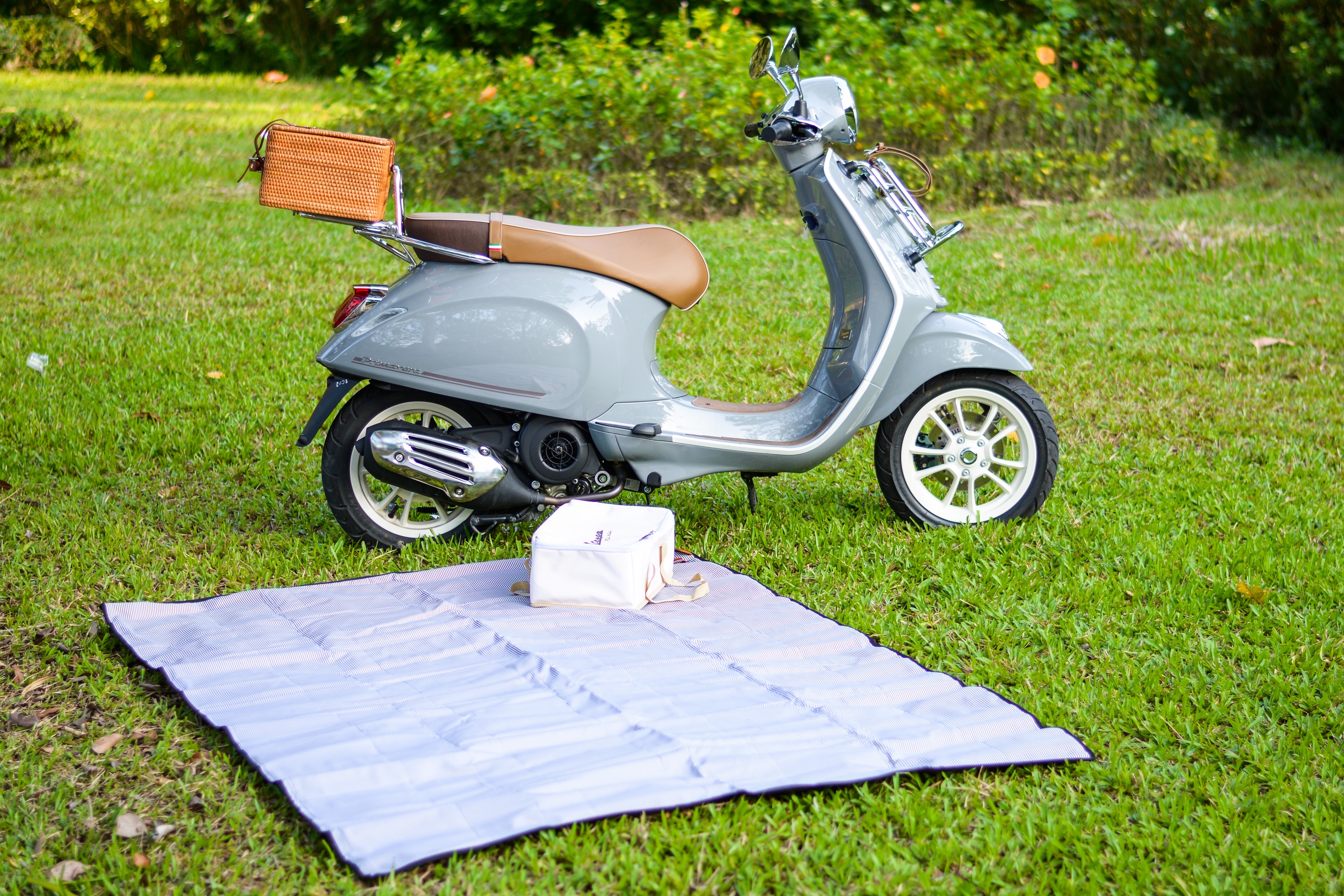 Vespa Picnic có xứng với mức giá gần 90 triệu đồng ảnh 2 Vespa Picnic co xung voi muc gia gan 90 trieu dong anh 2