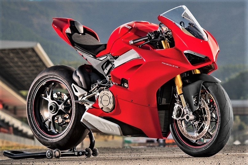 Ducati mo ban bo phu kien dua cho Panigale V4, gia 8.200 USD hinh anh