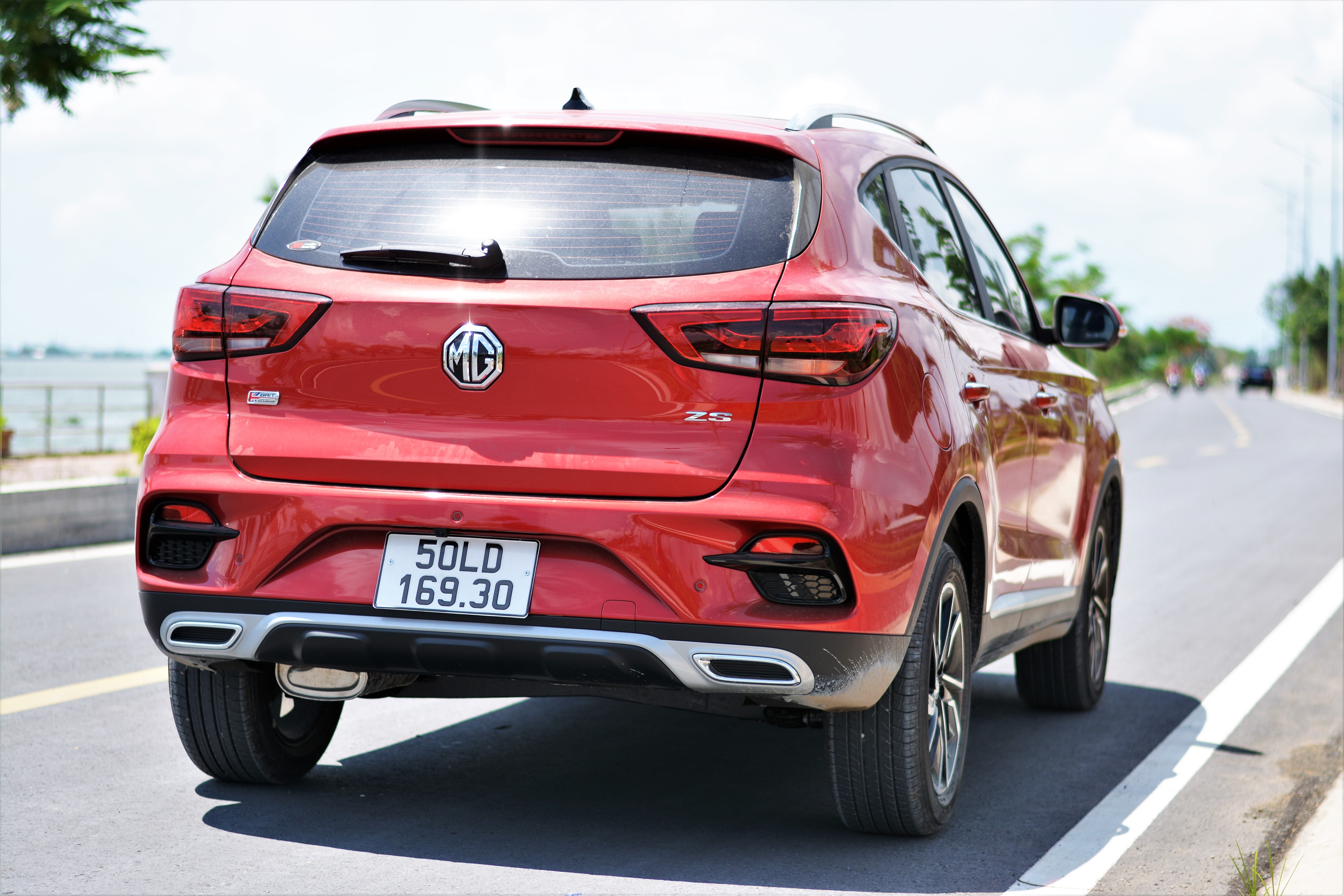 Trải nghiệm cầm lái MG ZS về quê dịp lễ 30/4 ảnh 10 Trai nghiem cam lai MG ZS ve que dip le 30/4 anh 10