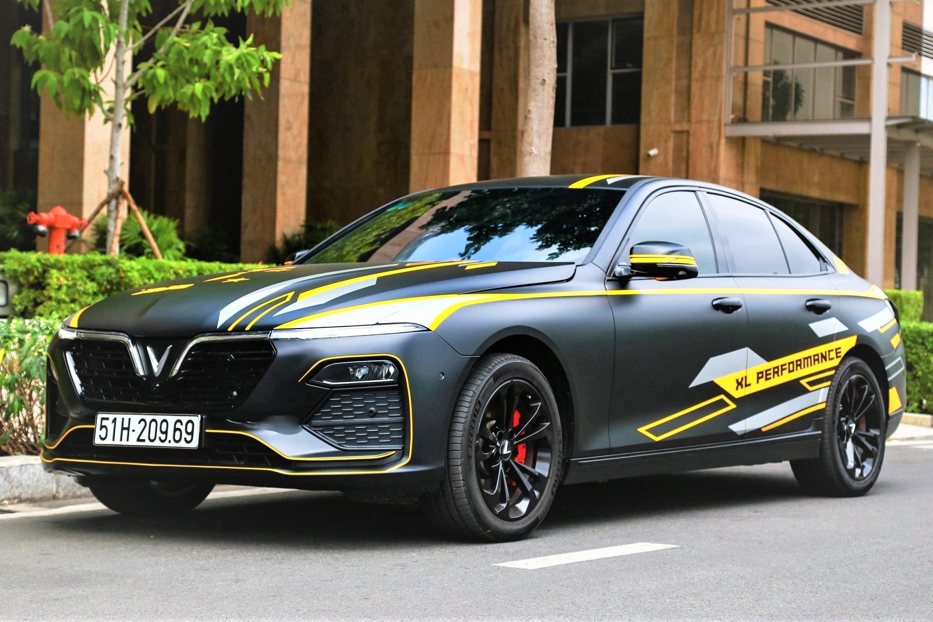 Nhung lua chon oto tam gia 1,3 ty dong, du loai tu sedan toi ban tai hinh anh