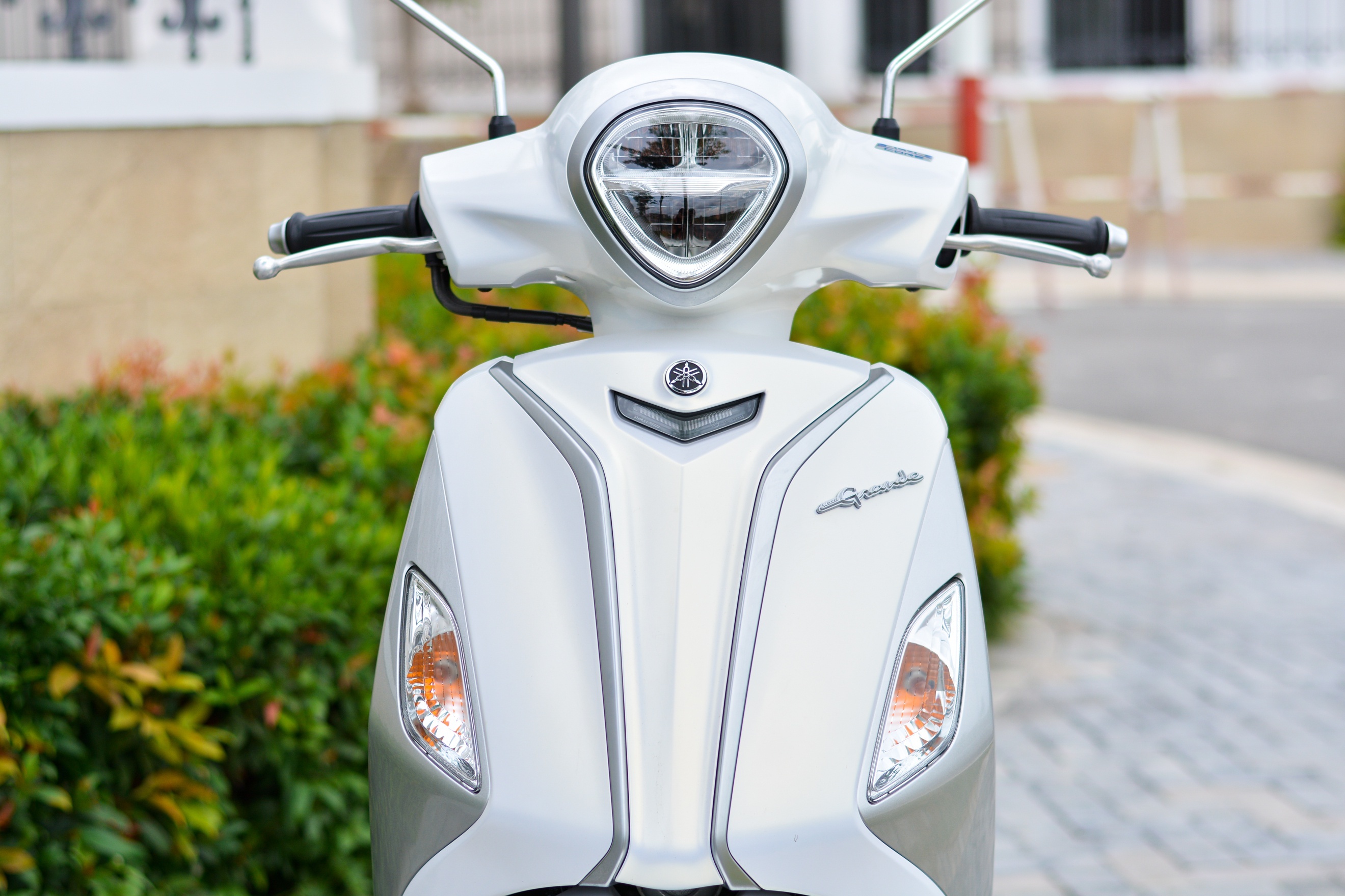 Toi nen chon Honda Lead hay Yamaha Grande? hinh anh