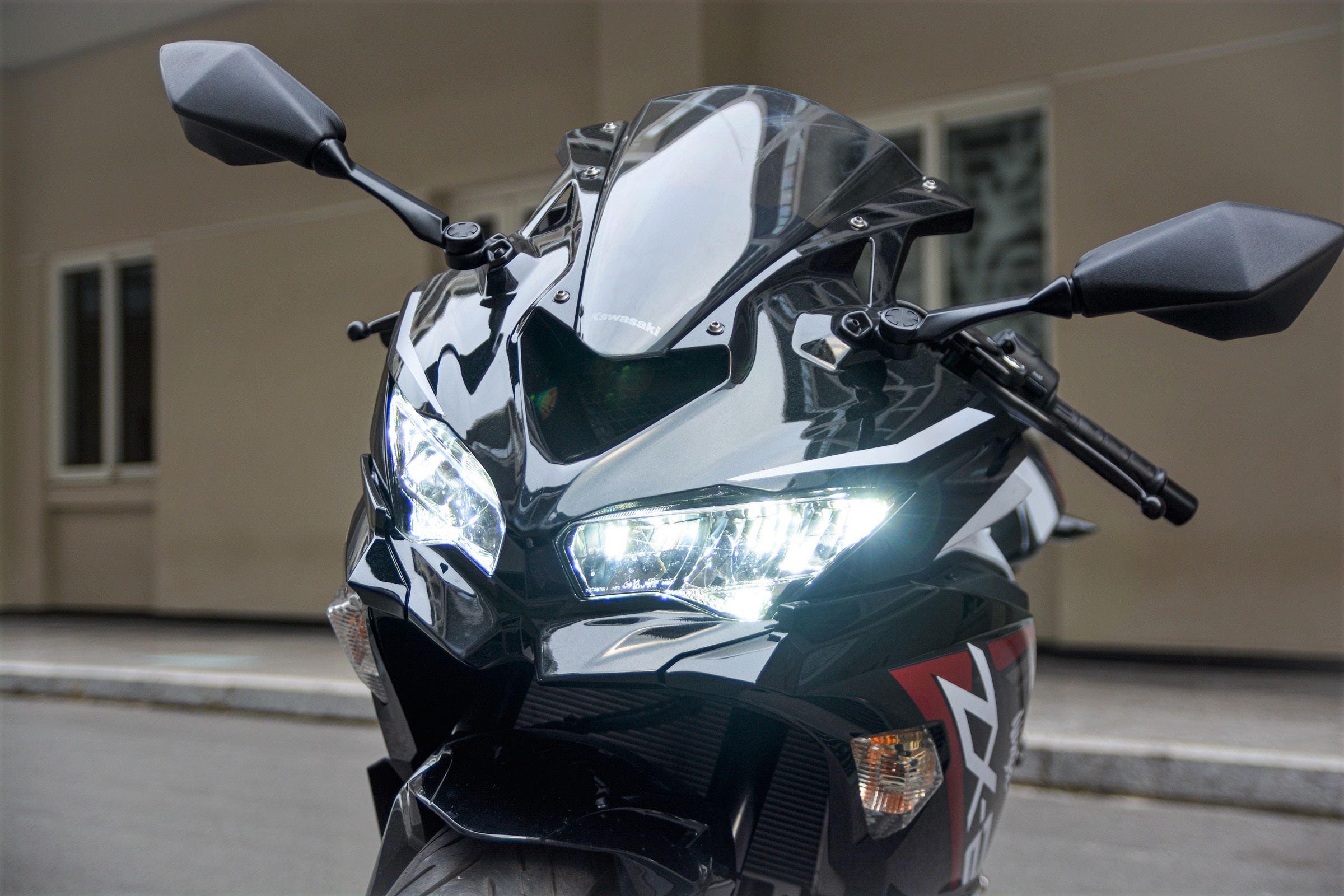 Kawasaki Ninja ZX-4R lo anh phac thao hinh anh