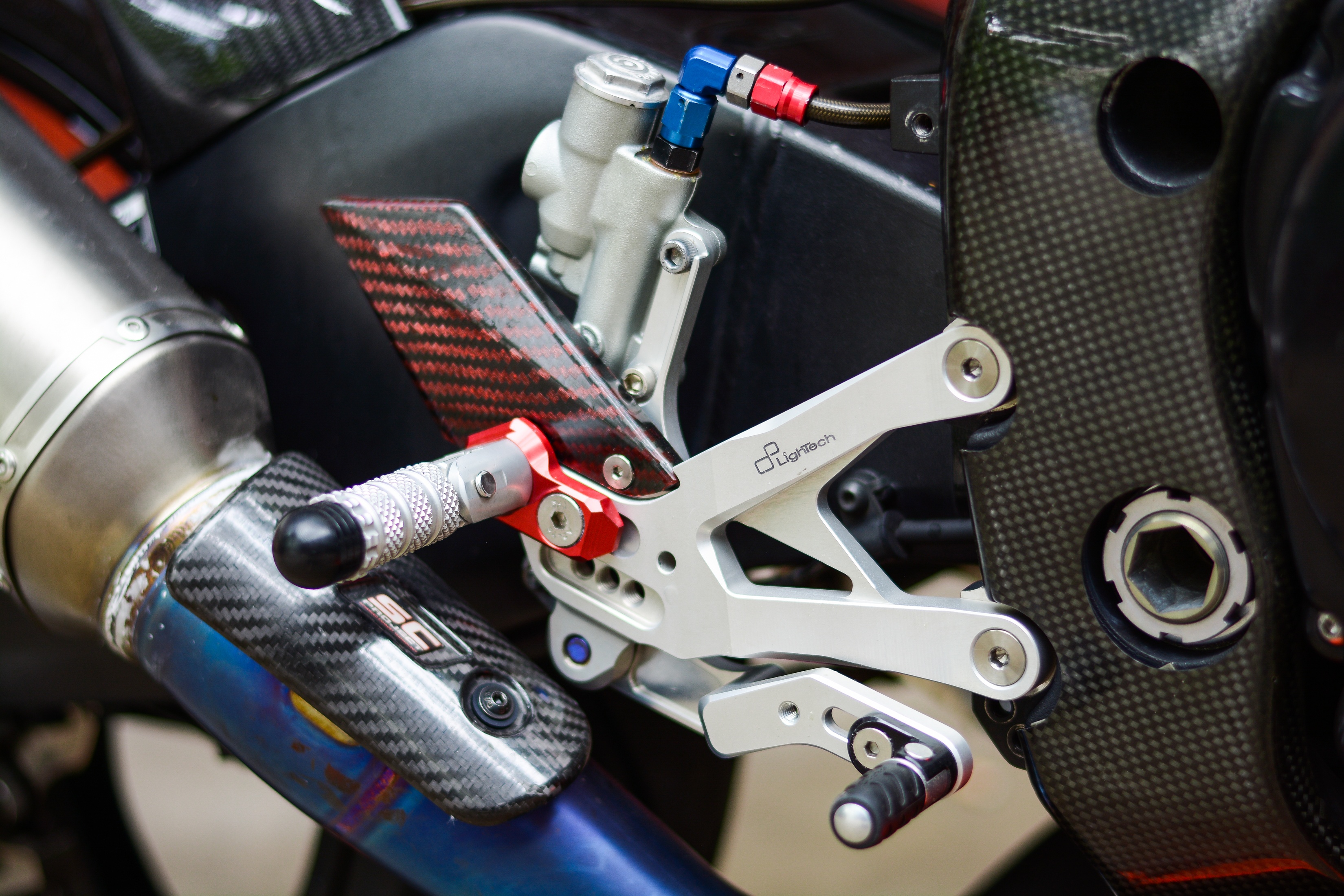 Yamaha YZF-R1 voi dan phu kien gan 500 trieu tai Viet Nam anh 10