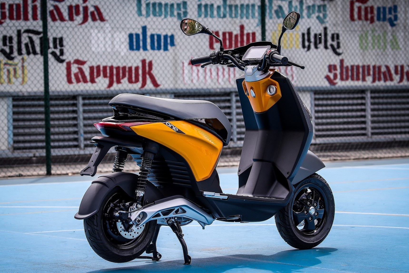 Xe máy điện Piaggio One sắp ra mắt ảnh 2 Xe may dien Piaggio One sap ra mat anh 2