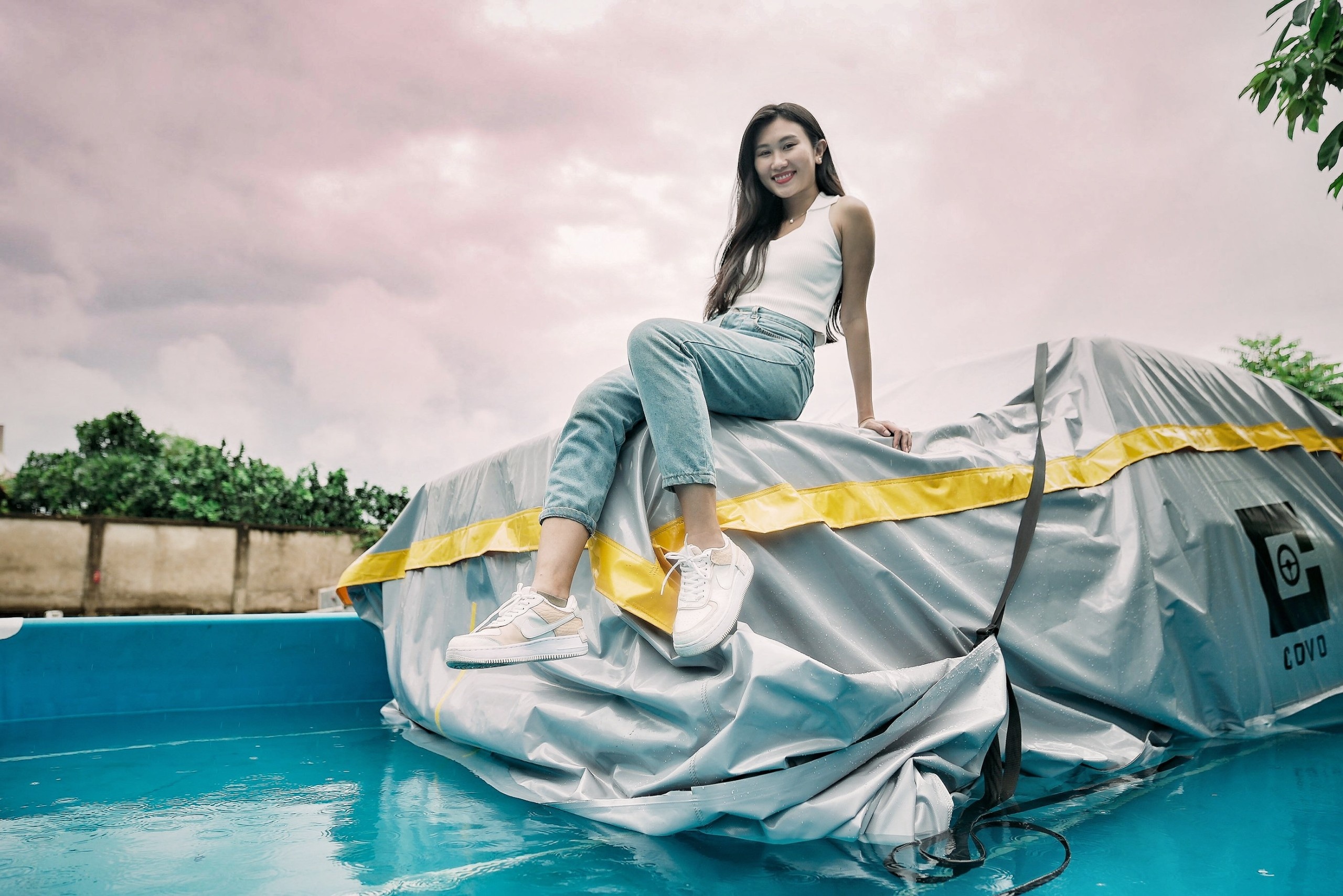 Trai nghiem bat chong ngap giup oto noi tren mat nuoc hinh anh