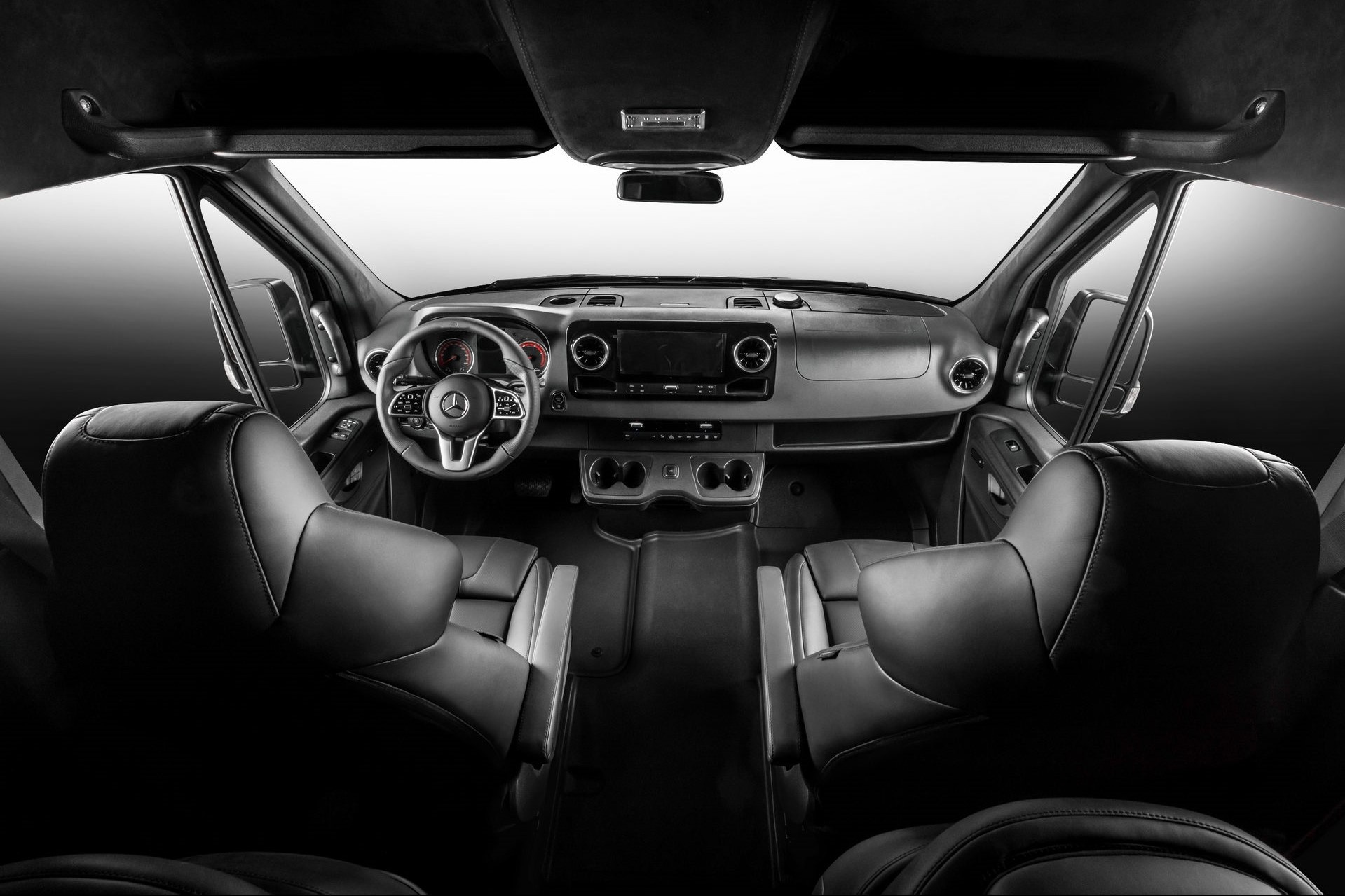 Mercedes-Benz Sprinter phong cach bong dem anh 5