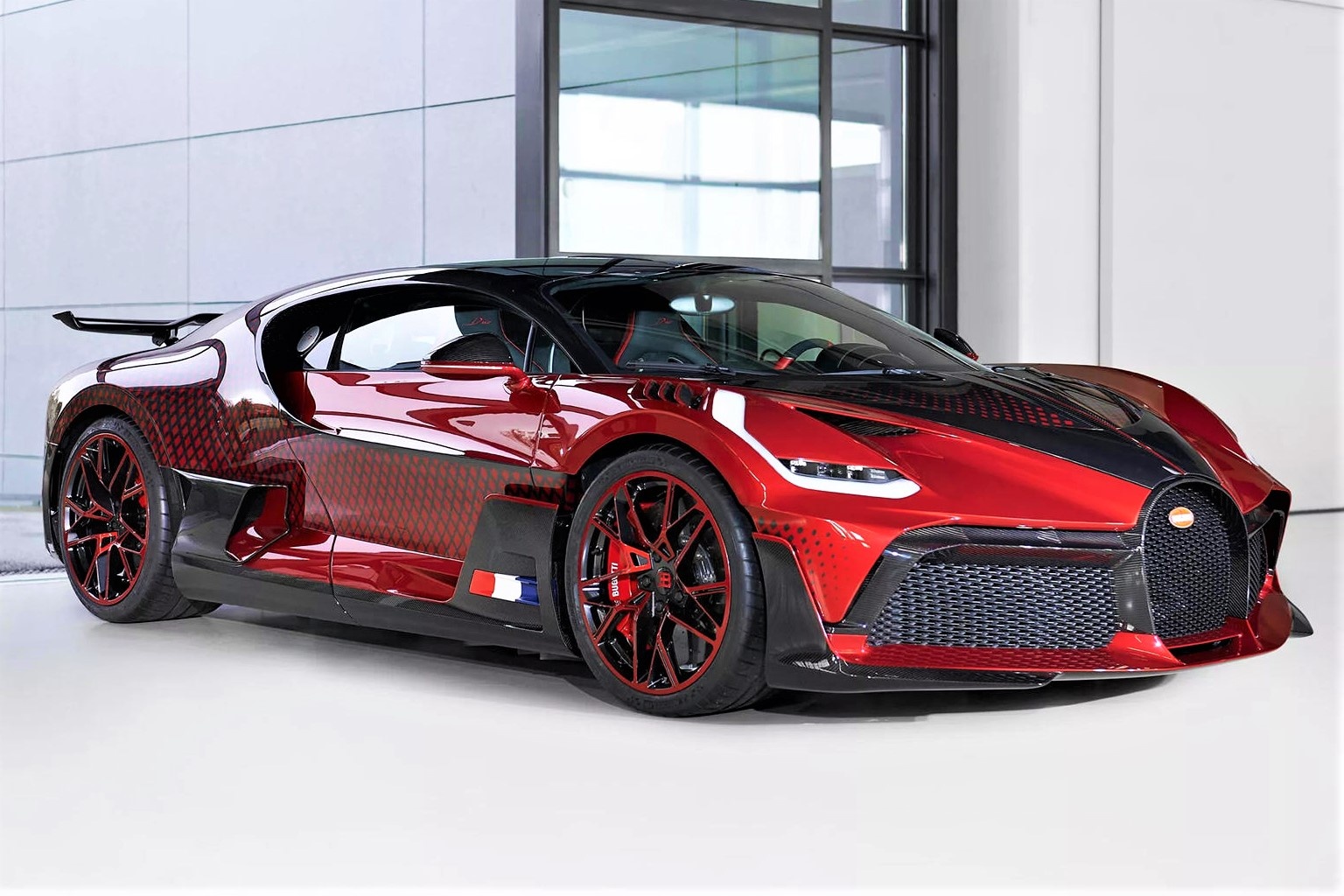 Nhung mau son oto co gia dat nhat the gioi, len den 1 trieu USD hinh anh