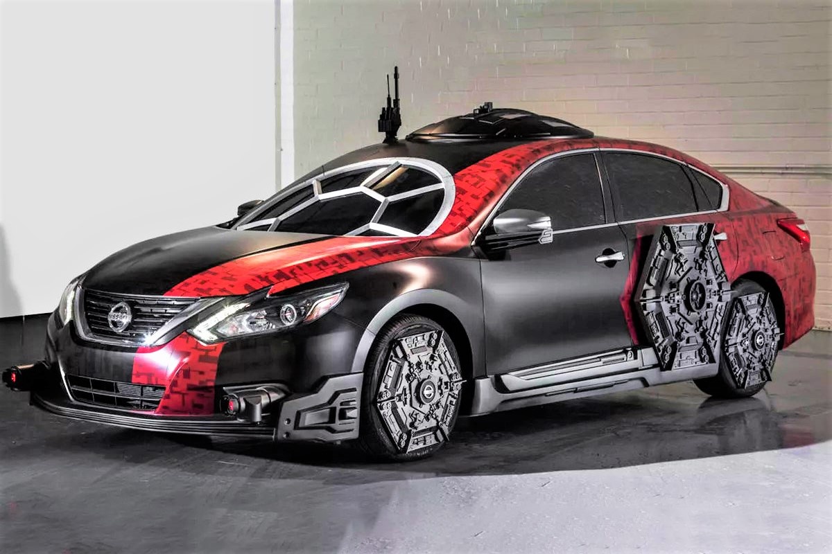 Nhung phien ban oto doc dao, tu Facebook den McDonalds hinh anh