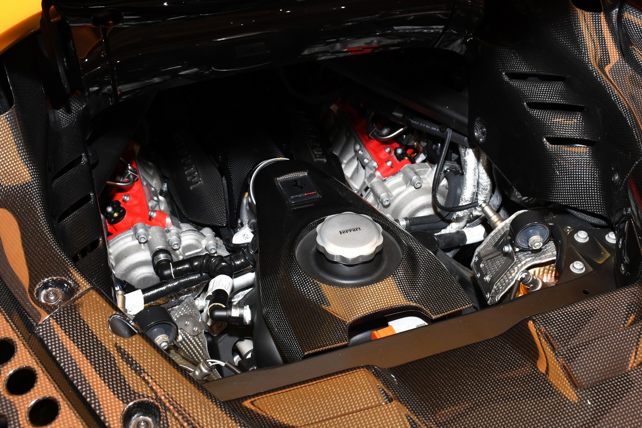 SF90 Spider co gia khoi diem hon 500.000 USD anh 8