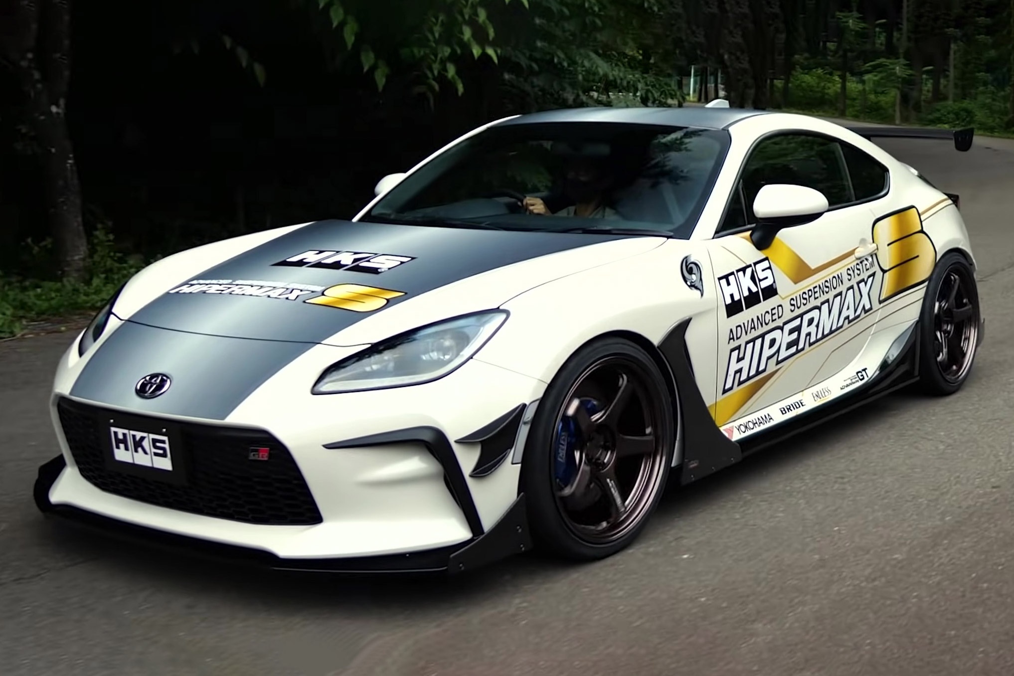 Ban do Toyota GR 86 manh hon 300 ma luc hinh anh