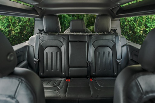 Land Rover Defender 90 ra mat Viet Nam anh 2