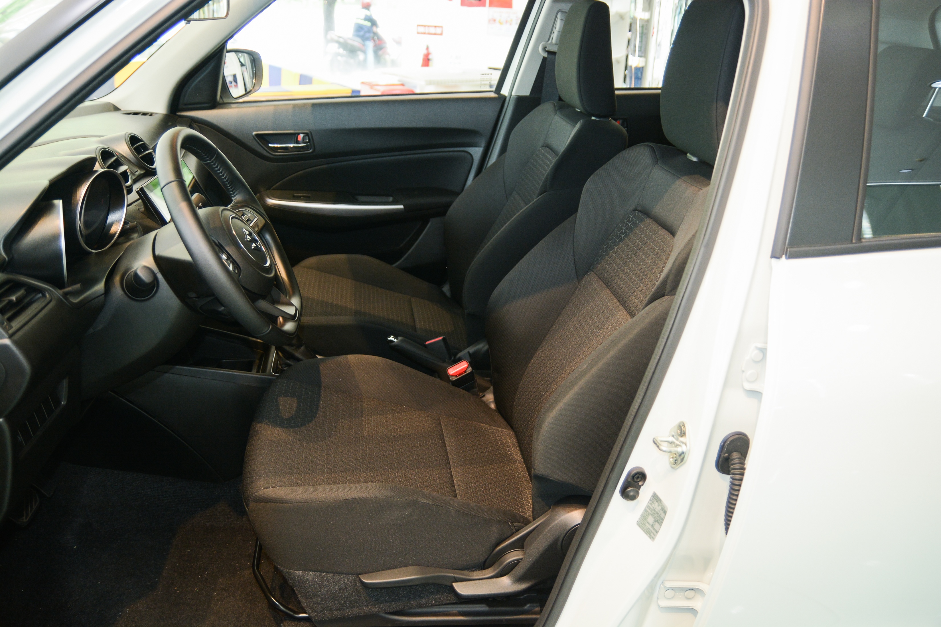 Suzuki Swift 2021 vua ra mat Viet Nam anh 11