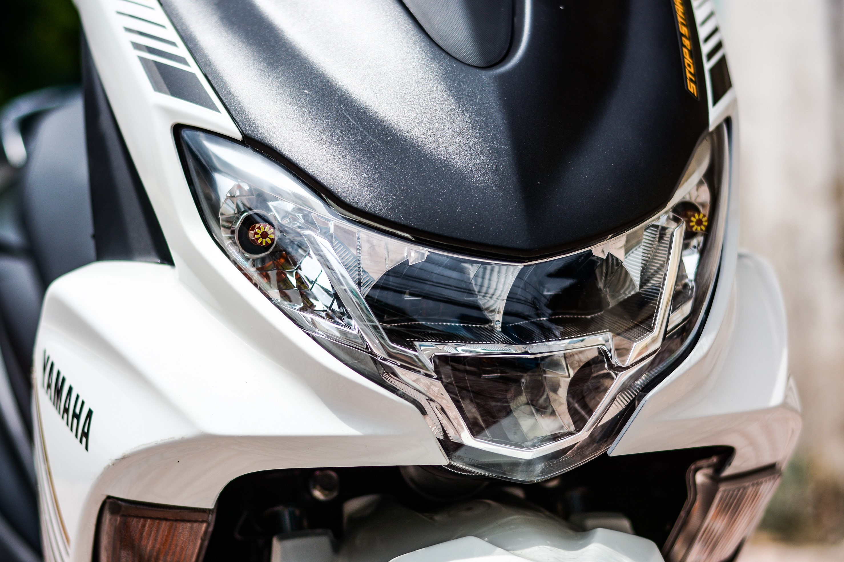 Nhung phu kien nen can nhac truoc khi lap tren xe may hinh anh