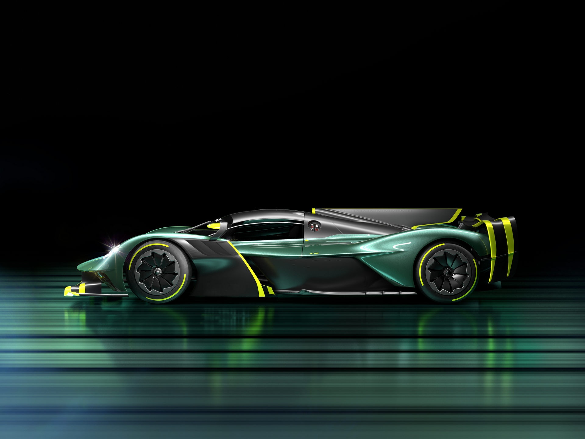 Aston Martin Valkyrie AMR Pro xe dua manh 1.000 ma luc anh 4