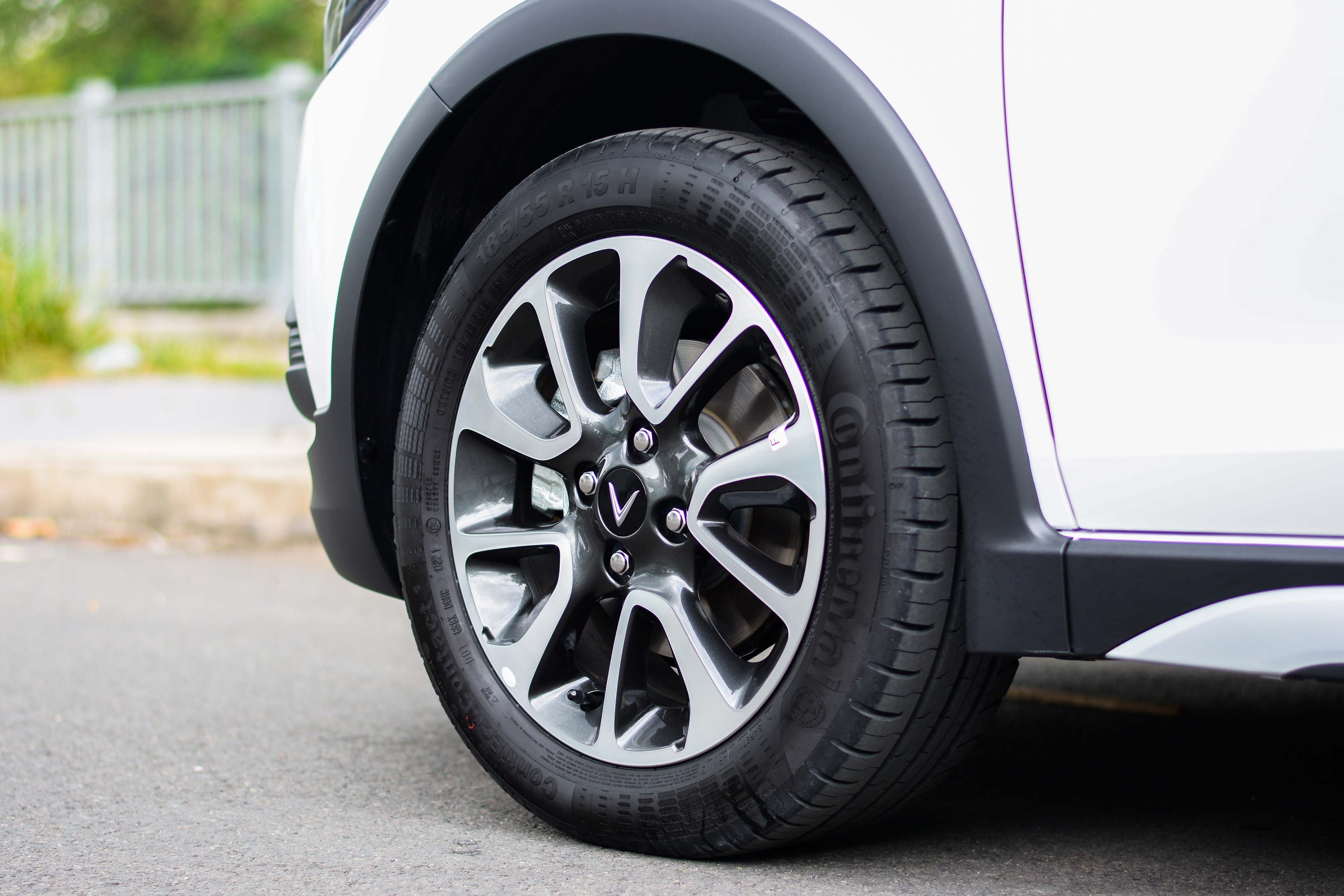 Vì sao chọn VinFast Fadil mà không phải mẫu xe hạng A khác ảnh 4 Vi sao chon VinFast Fadil ma khong phai mau xe hang A khac anh 4