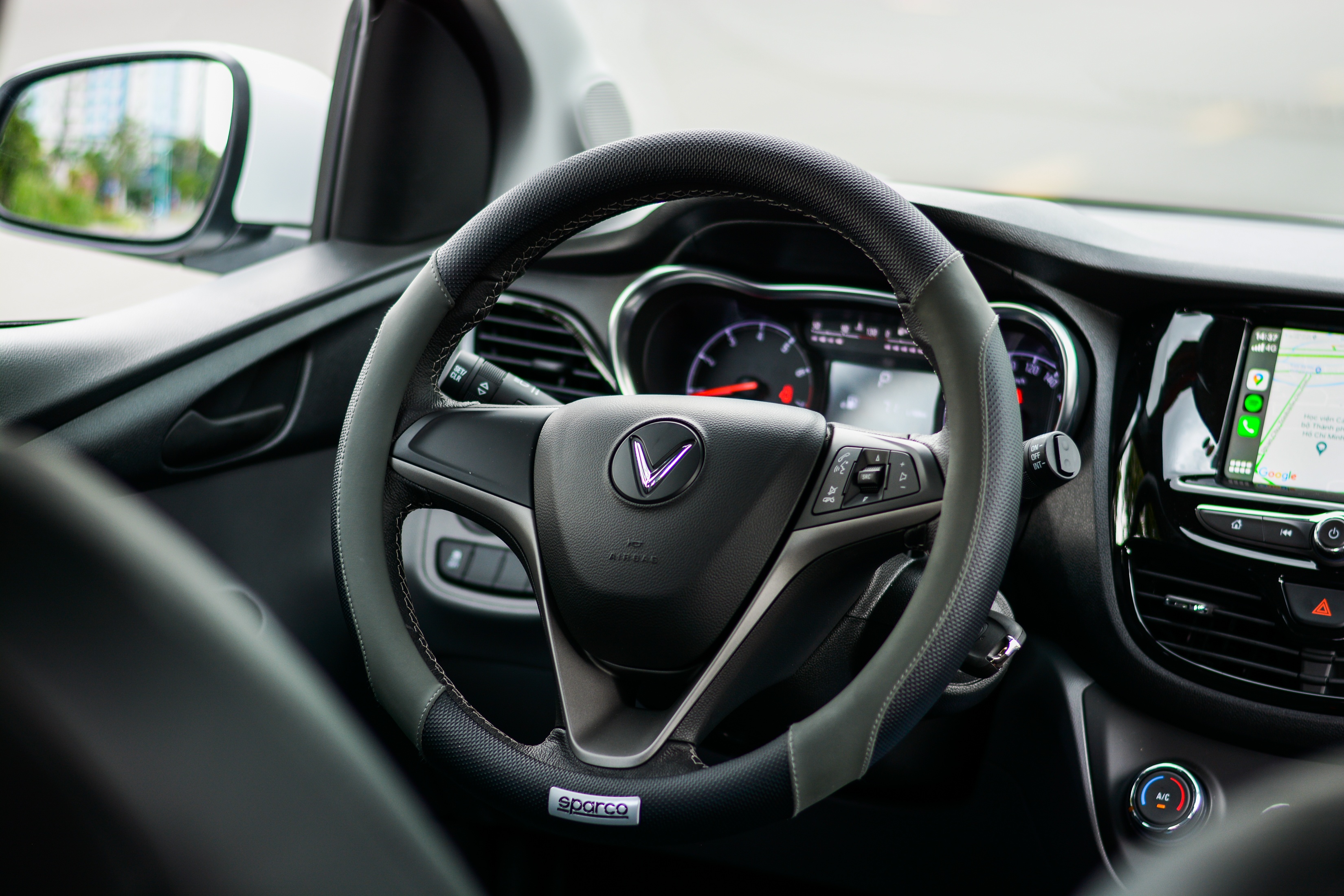 Vì sao chọn VinFast Fadil mà không phải mẫu xe hạng A khác ảnh 5 Vi sao chon VinFast Fadil ma khong phai mau xe hang A khac anh 5