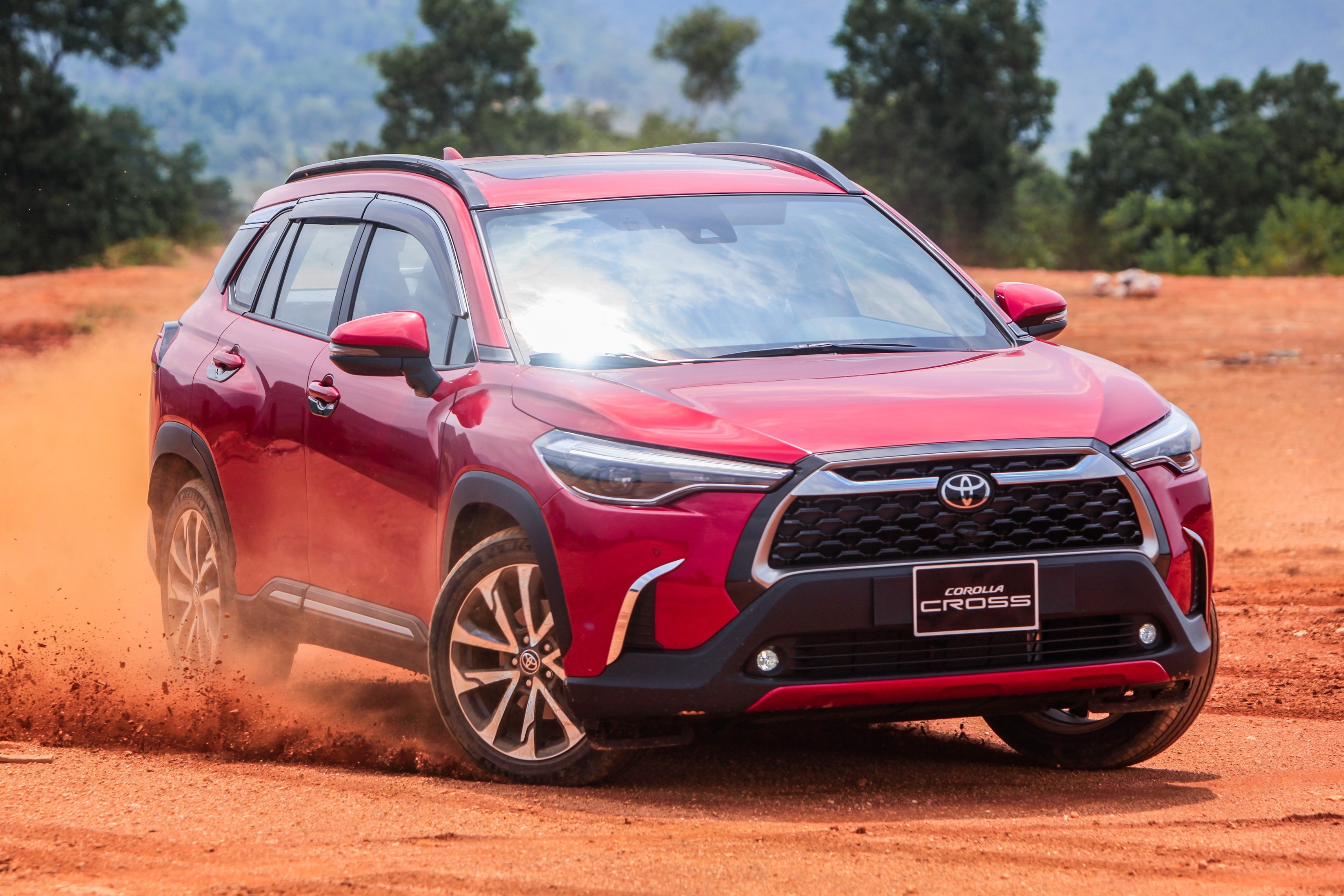 Nhung mau oto dang dung dau tung phan khuc hinh anh