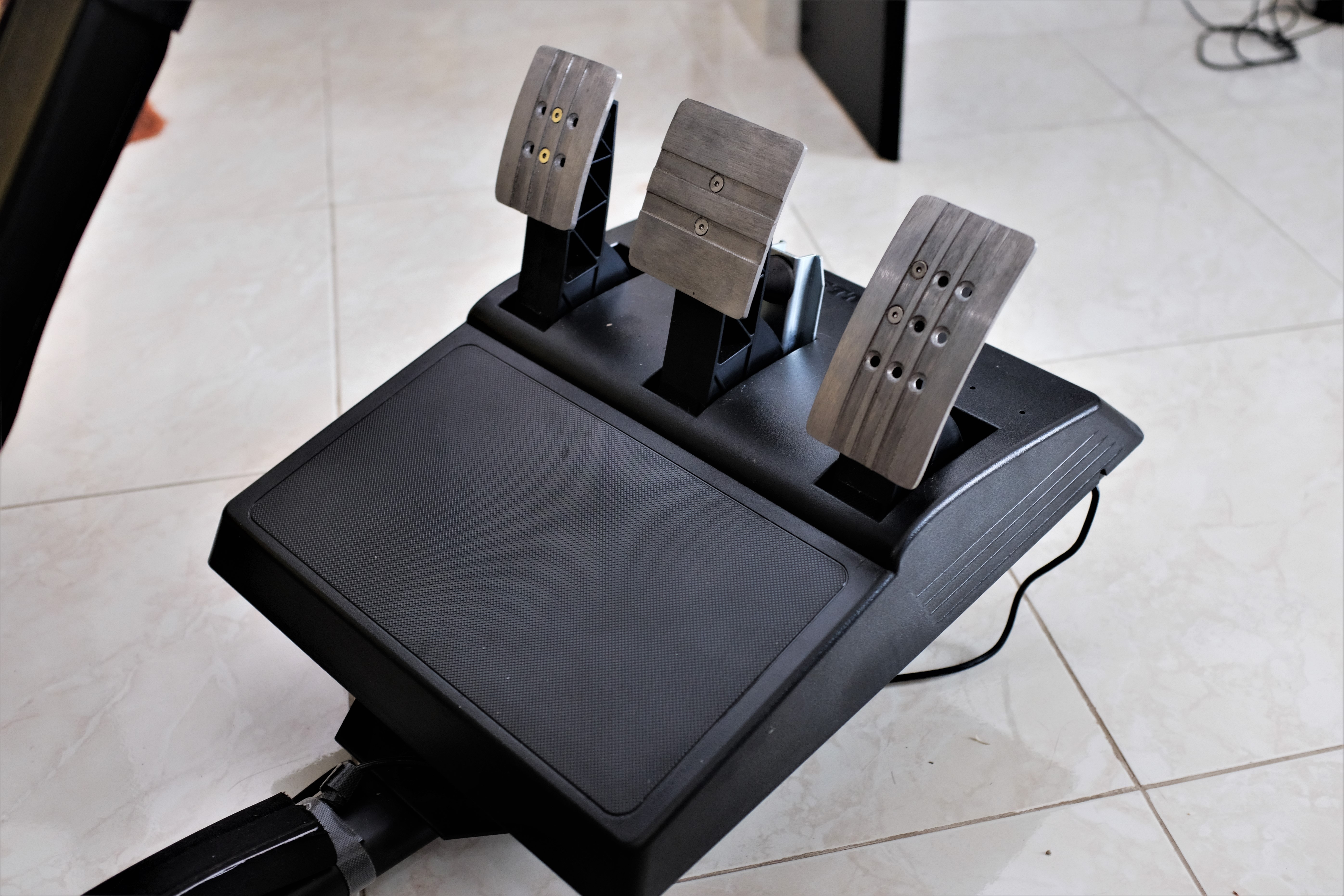 lai xe tai nha mua gian cach anh 3