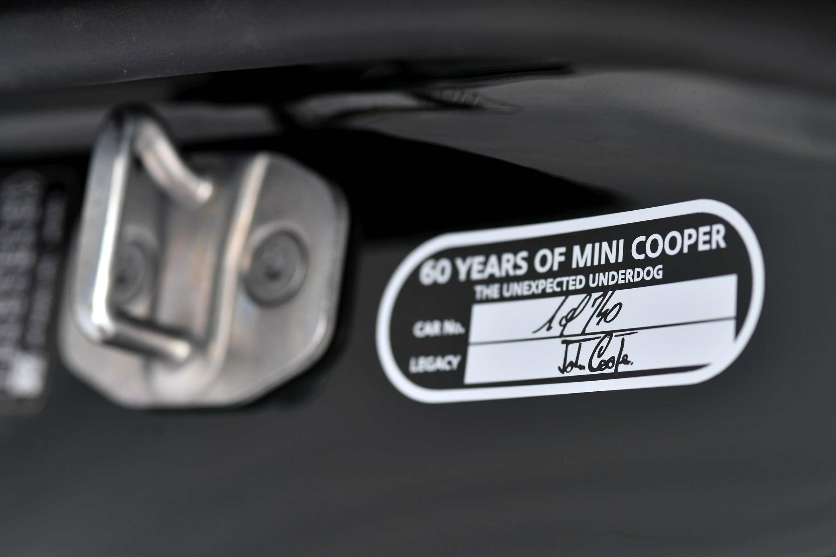 MINI Cooper ban gioi han duoc gioi thieu anh 8