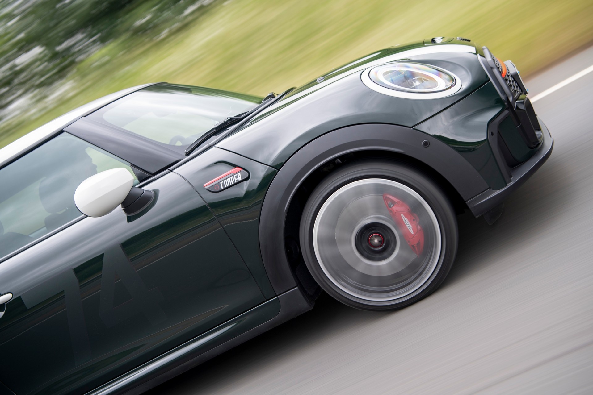 MINI Cooper ban gioi han duoc gioi thieu anh 4