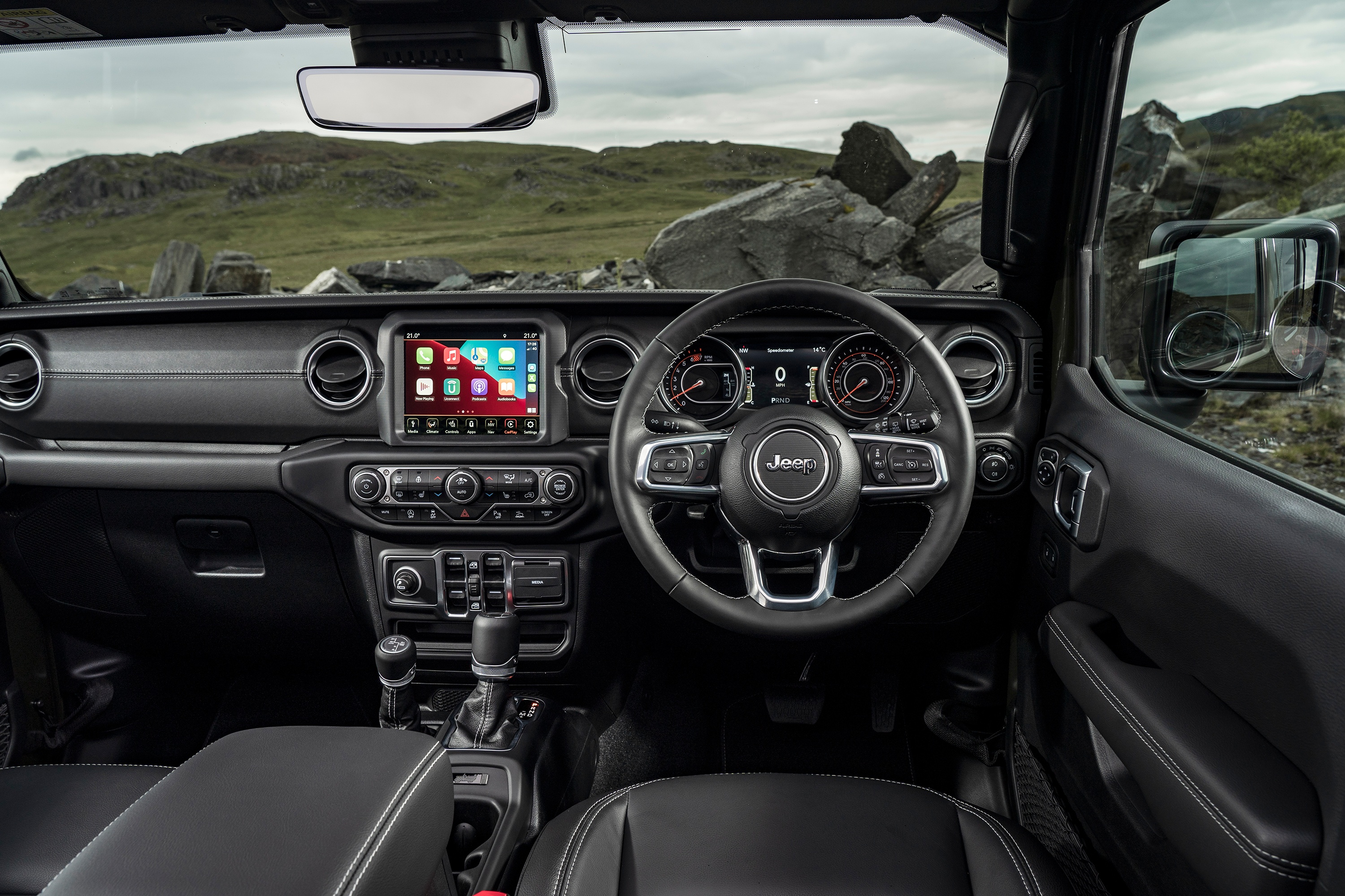 Jeep Wrangler 80th Anniversary Edition ảnh 6 Jeep Wrangler 80th Anniversary Edition anh 6